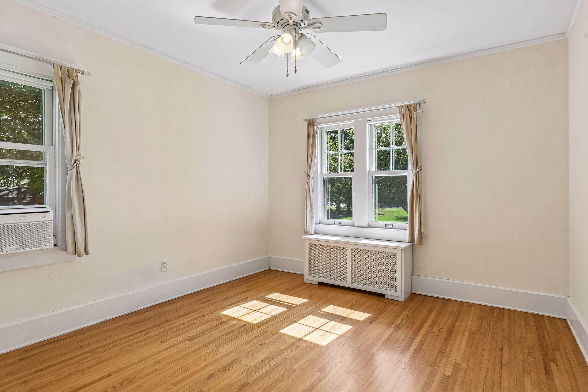 View of Residential at 705 Wheelock Parkway, Saint Paul MN 55117, Saint Paul (21 of 50) - Mike Wilen | Minnesota Team Real Estate