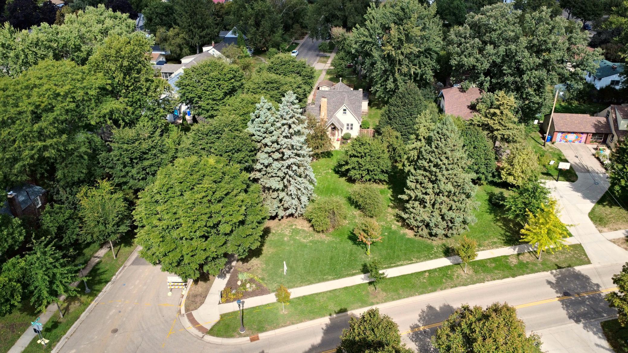 View of Residential at 705 Wheelock Parkway, Saint Paul MN 55117, Saint Paul (3 of 50) - Mike Wilen | Minnesota Team Real Estate