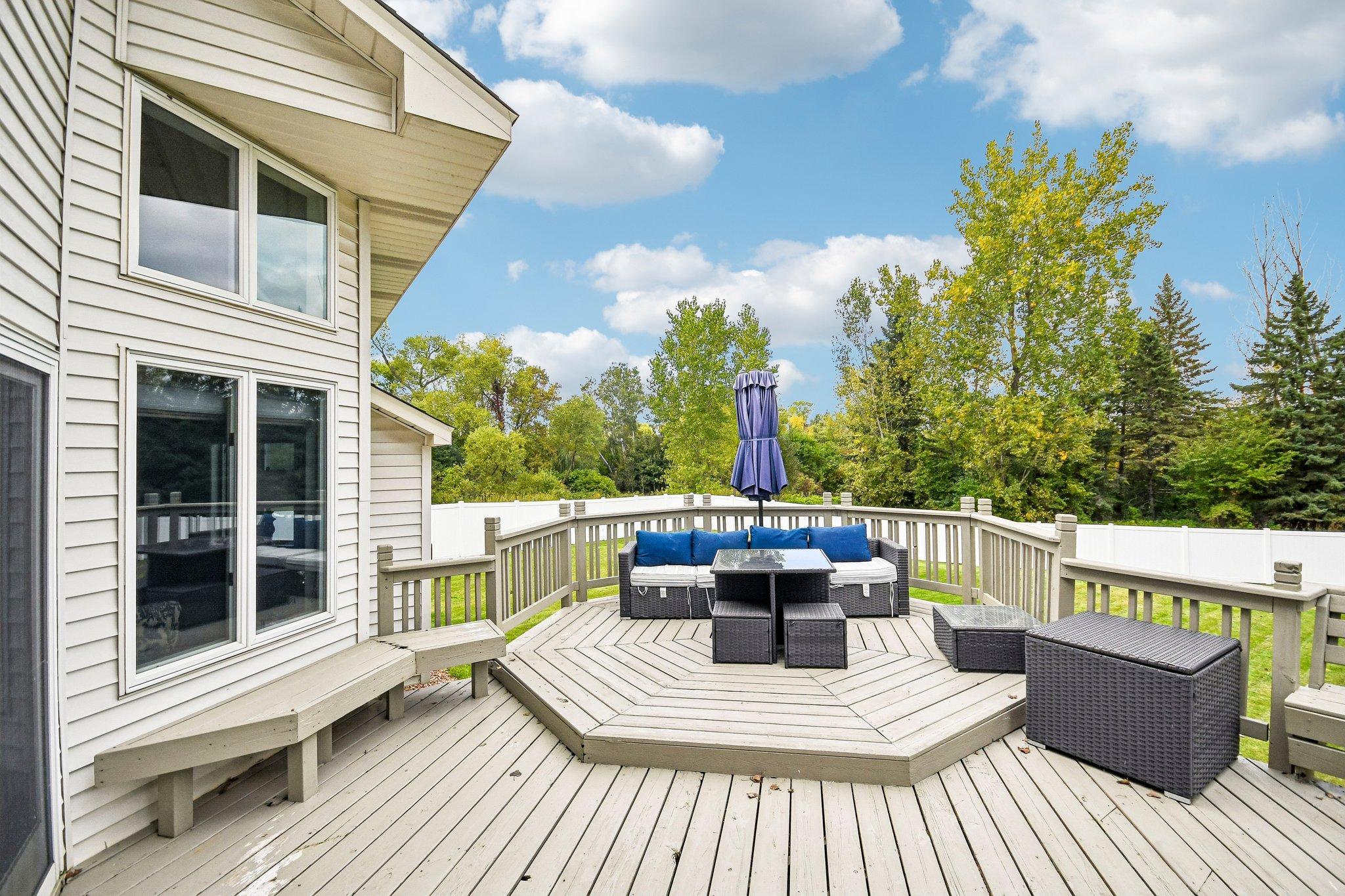 View of Residential at 1075 Fallbrook Lane, Woodbury MN 55125, Woodbury (34 of 46) - Mike Wilen | Minnesota Team Real Estate