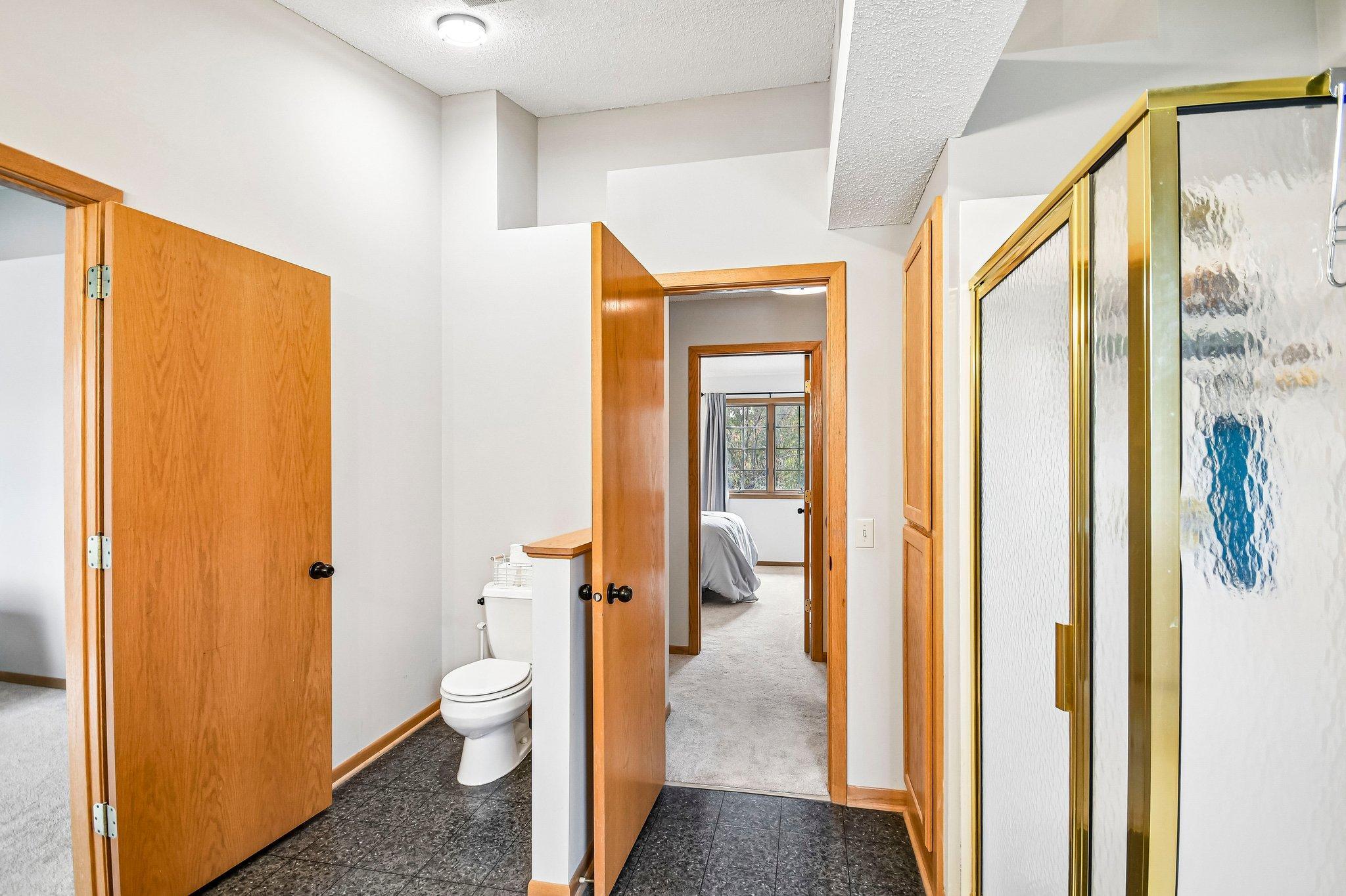 View of Residential at 1075 Fallbrook Lane, Woodbury MN 55125, Woodbury (30 of 46) - Mike Wilen | Minnesota Team Real Estate