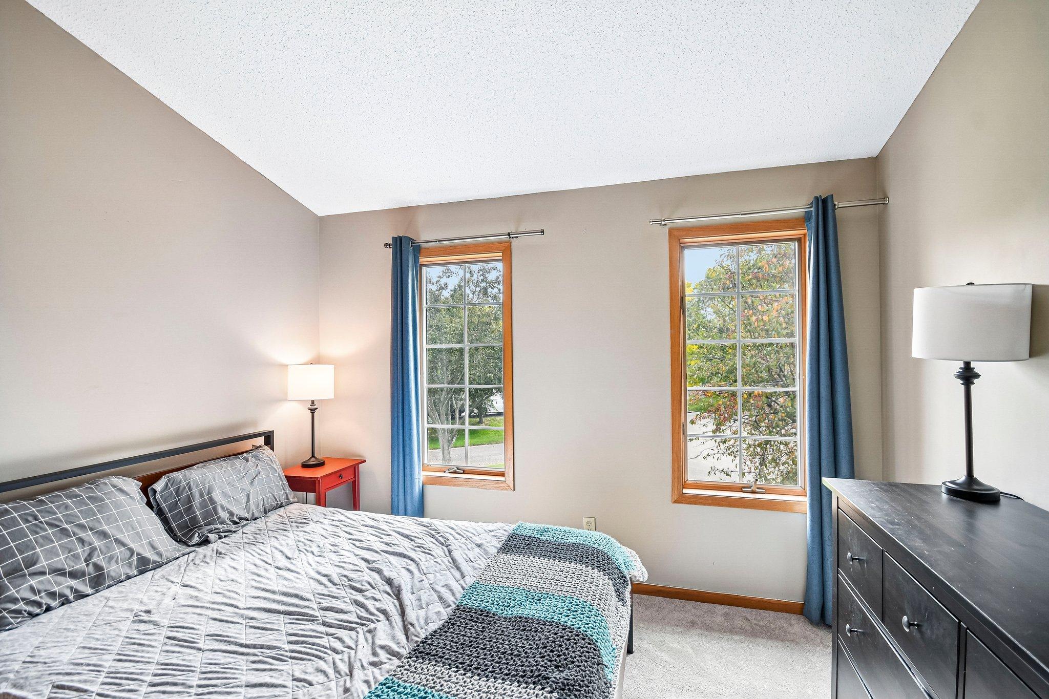 View of Residential at 1075 Fallbrook Lane, Woodbury MN 55125, Woodbury (22 of 46) - Mike Wilen | Minnesota Team Real Estate