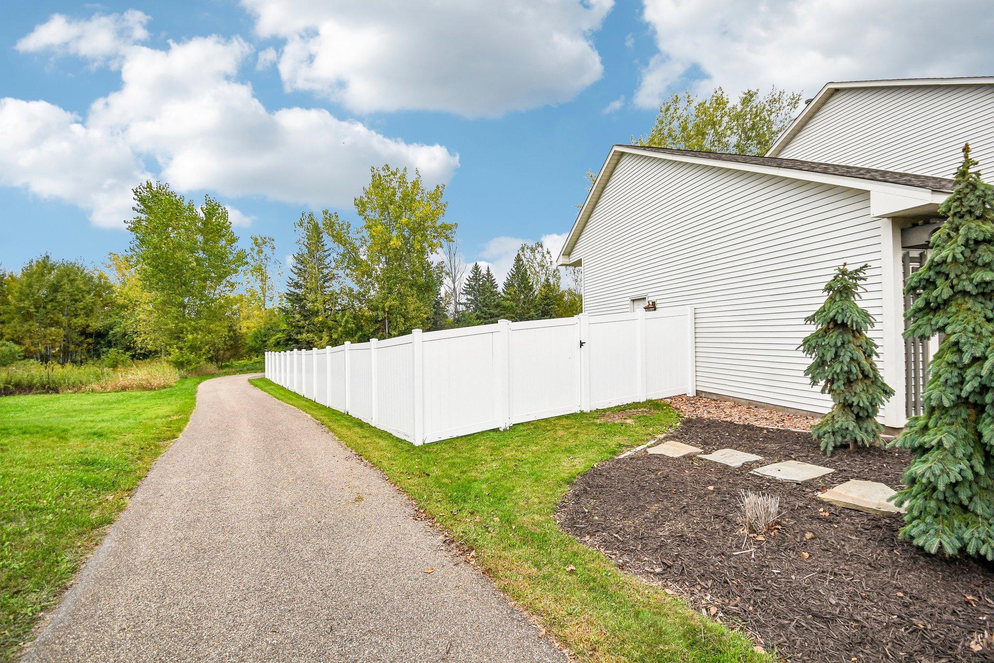 View of Residential at 1075 Fallbrook Lane, Woodbury MN 55125, Woodbury (41 of 46) - Mike Wilen | Minnesota Team Real Estate