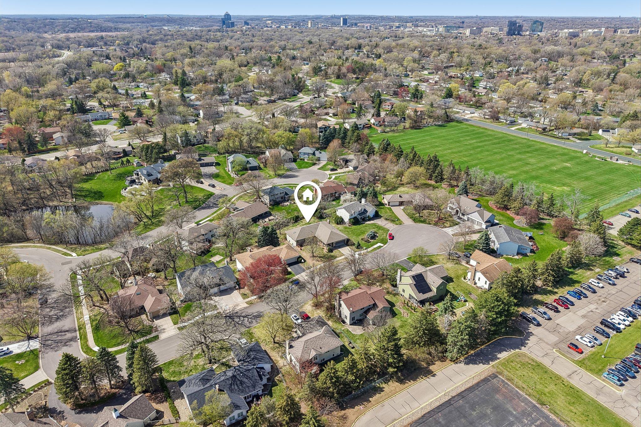 View of Residential at 8912 Vincent Place, Bloomington MN 55431, Bloomington (39 of 40) - Mike Wilen | Minnesota Team Real Estate