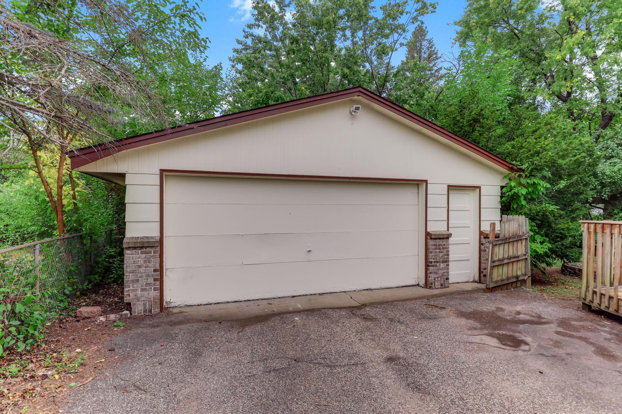 View of Residential at 9330 Park Avenue, Bloomington MN 55420, Bloomington (29 of 34) - Mike Wilen | Minnesota Team Real Estate