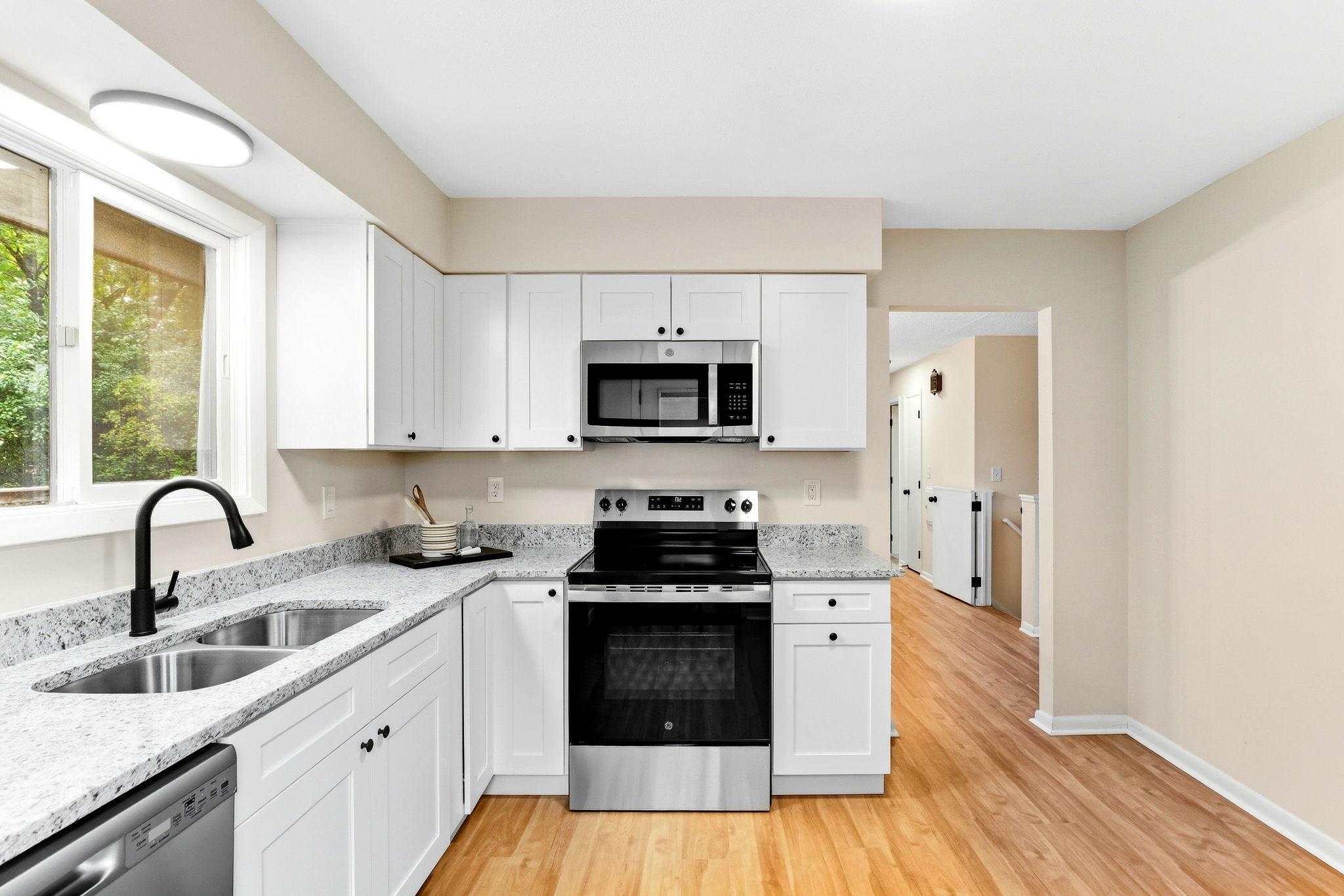 View of Residential at 9330 Park Avenue, Bloomington MN 55420, Bloomington (11 of 34) - Mike Wilen | Minnesota Team Real Estate