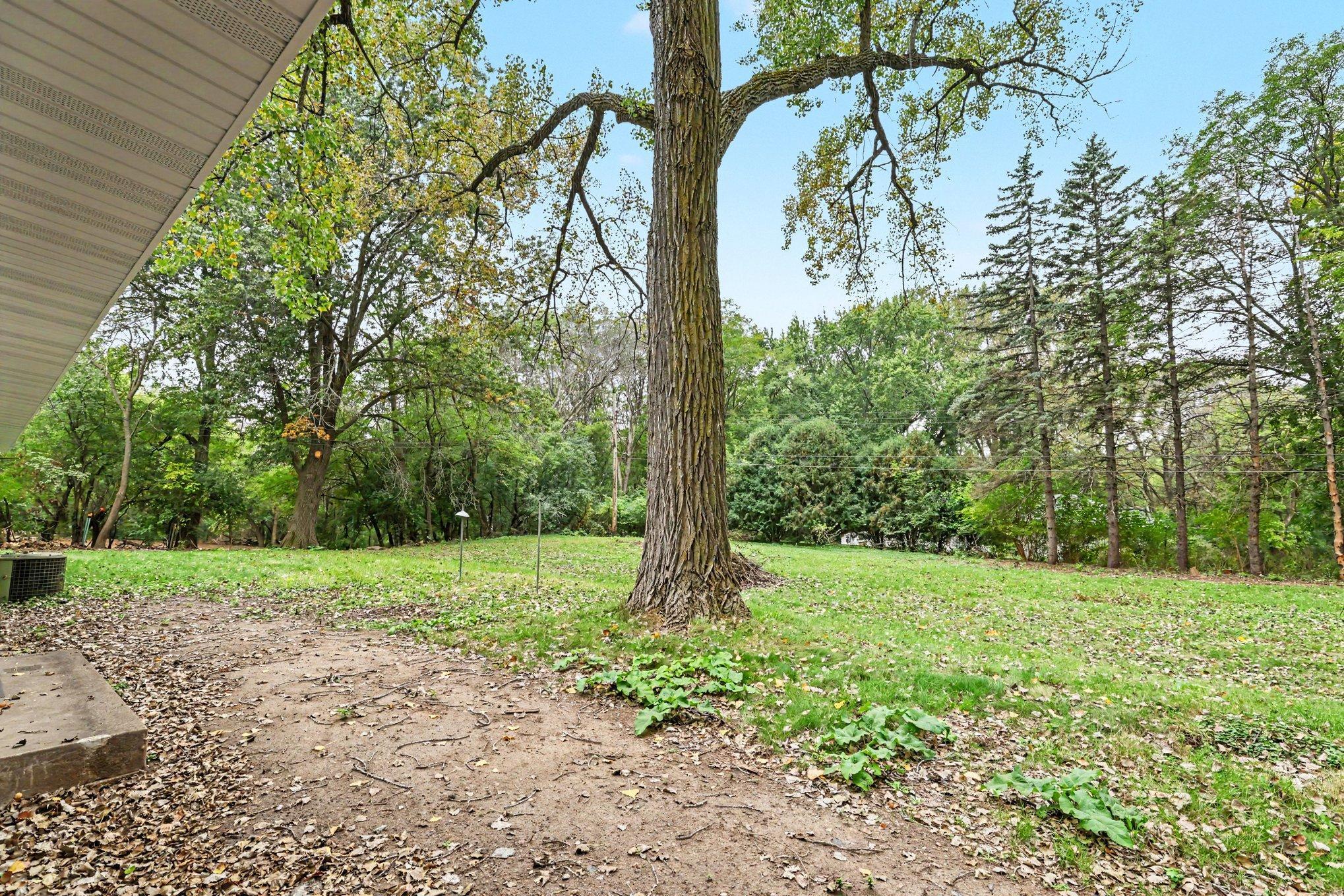View of Residential at 4040 Merriam Road, Minnetonka MN 55305, Minnetonka (26 of 27) - Mike Wilen | Minnesota Team Real Estate