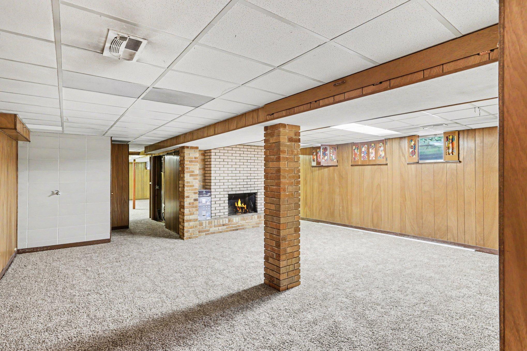 View of Residential at 4040 Merriam Road, Minnetonka MN 55305, Minnetonka (17 of 27) - Mike Wilen | Minnesota Team Real Estate