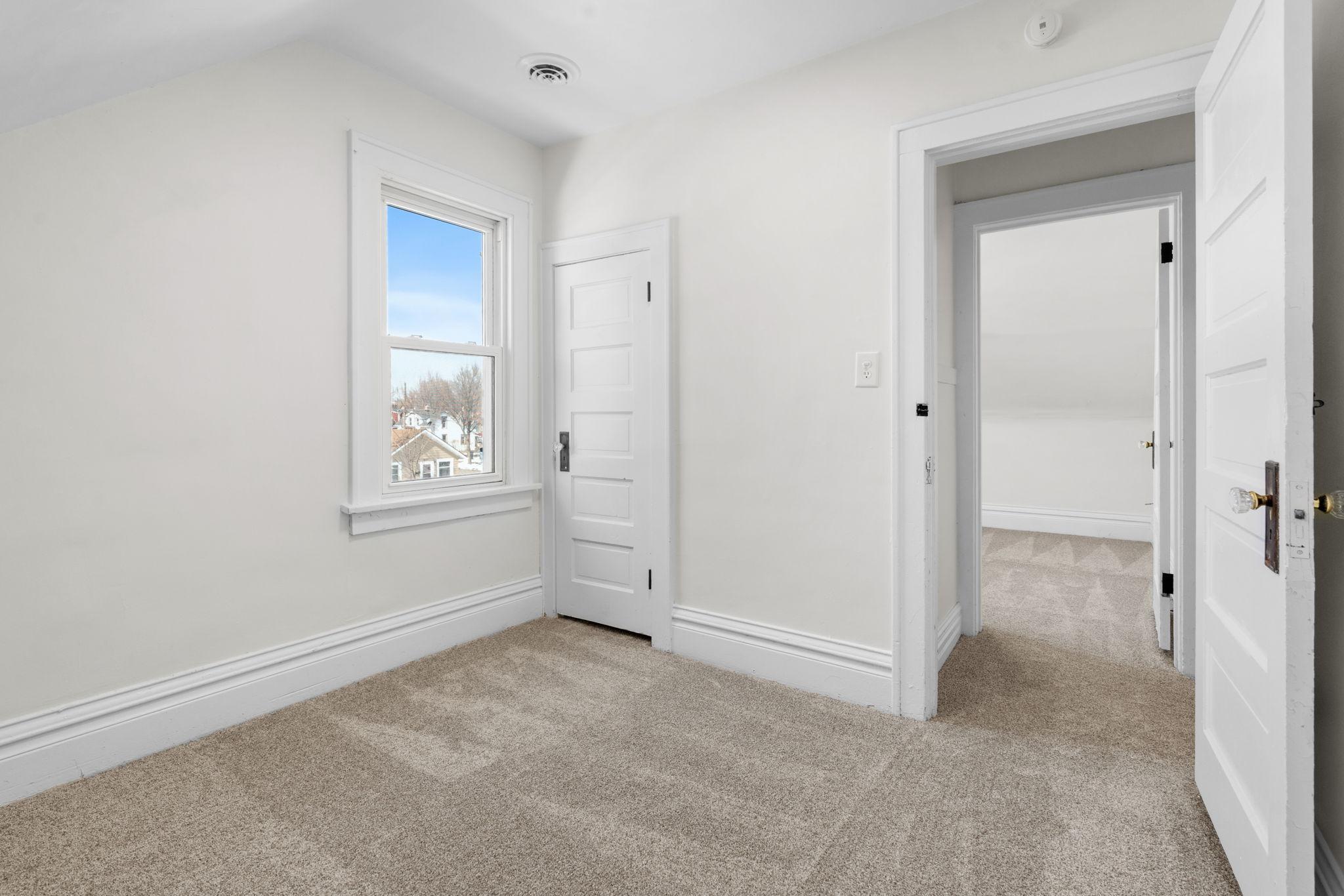 View of Residential at 3850 Colfax Avenue, Minneapolis MN 55412, Minneapolis (27 of 36) - Mike Wilen | Minnesota Team Real Estate