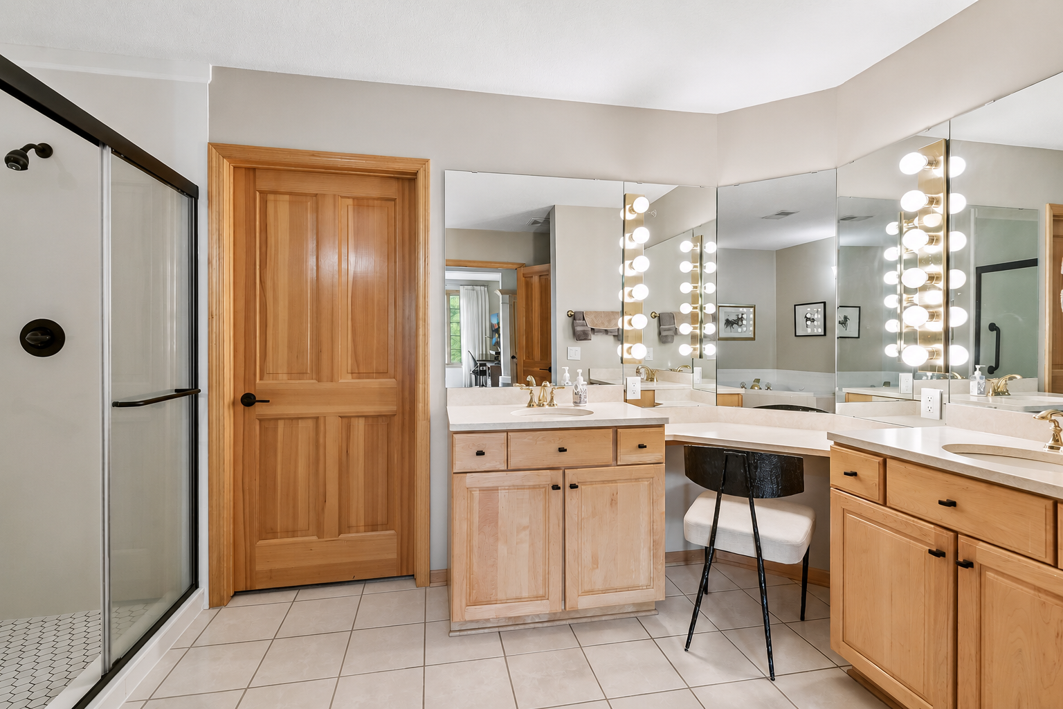 View of Residential at 11460 Fairfield Road #103, Minnetonka MN 55305, Minnetonka (16 of 27) - Mike Wilen | Minnesota Team Real Estate