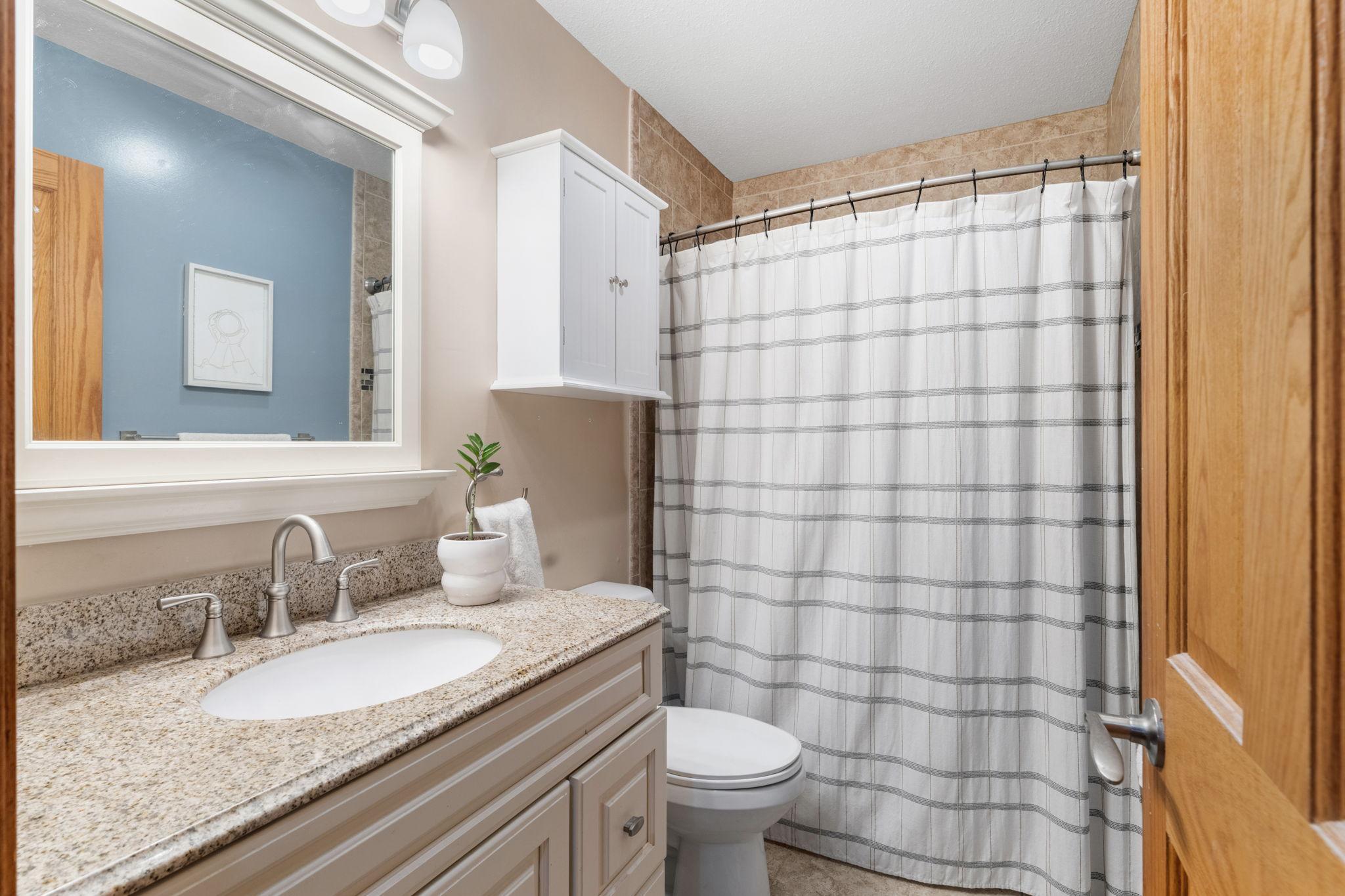 View of Residential at 9101 Russell Avenue, Bloomington MN 55431, Bloomington (37 of 39) - Mike Wilen | Minnesota Team Real Estate