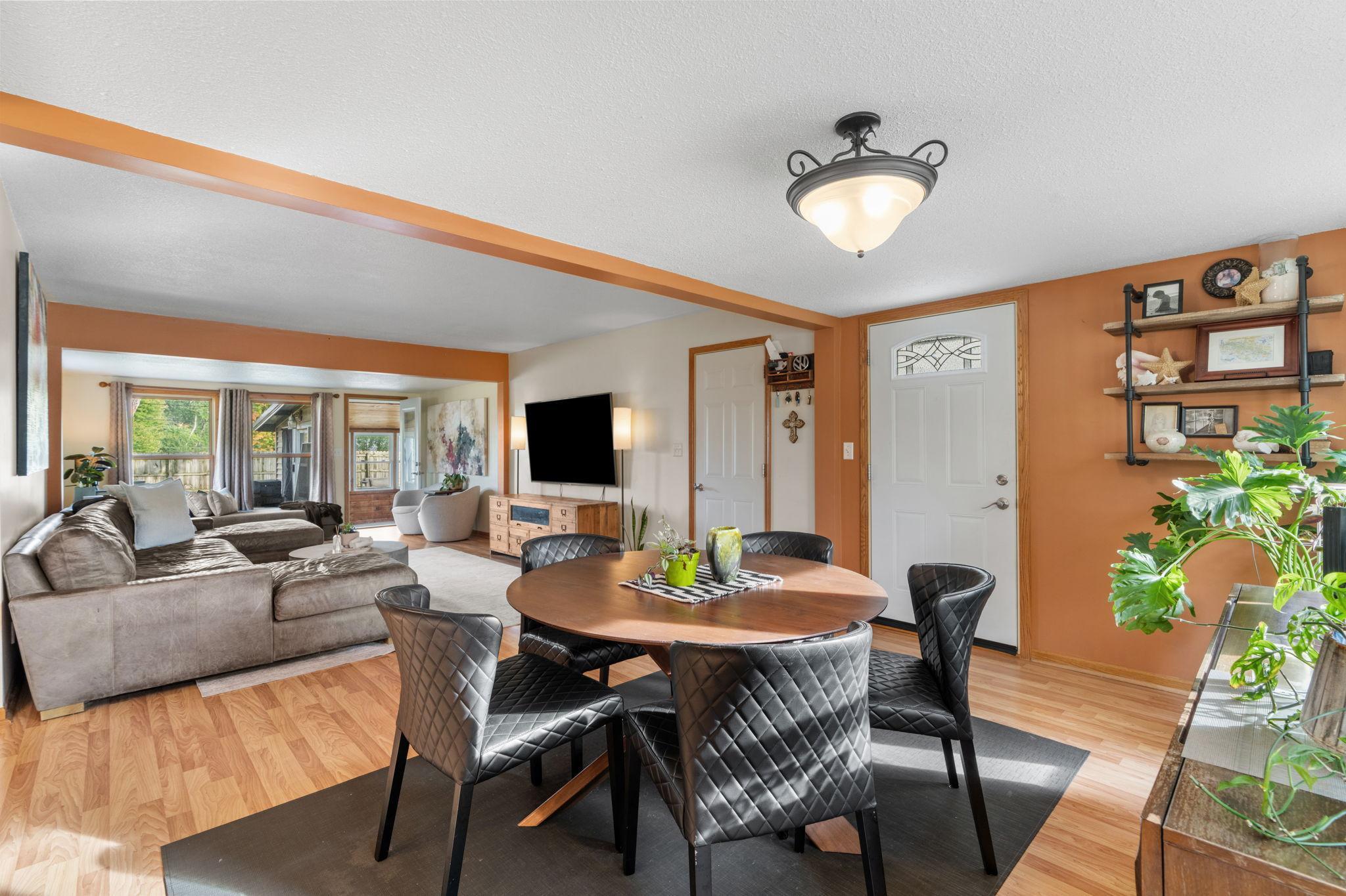 View of Residential at 9101 Russell Avenue, Bloomington MN 55431, Bloomington (17 of 39) - Mike Wilen | Minnesota Team Real Estate