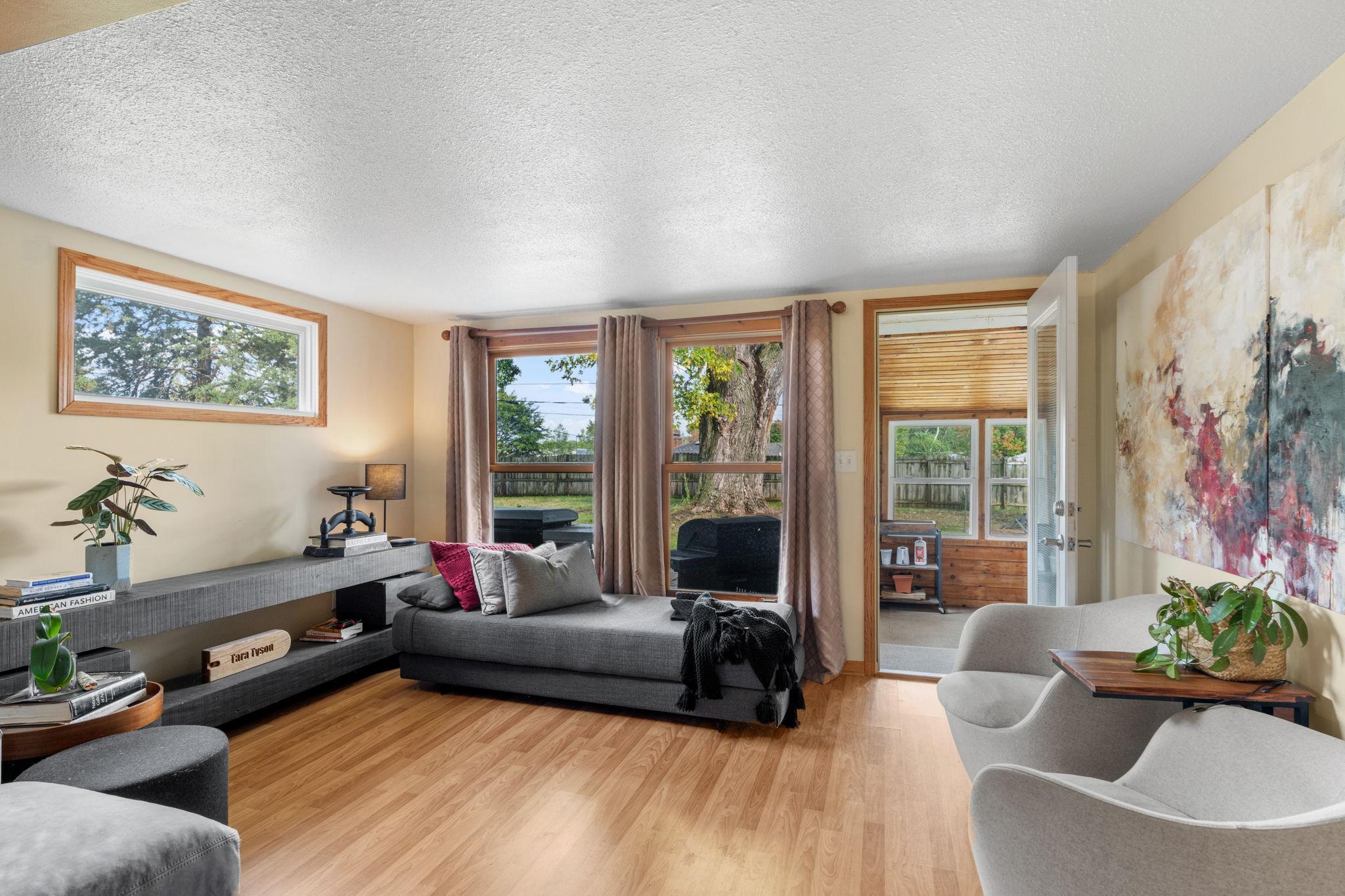 View of Residential at 9101 Russell Avenue, Bloomington MN 55431, Bloomington (11 of 39) - Mike Wilen | Minnesota Team Real Estate