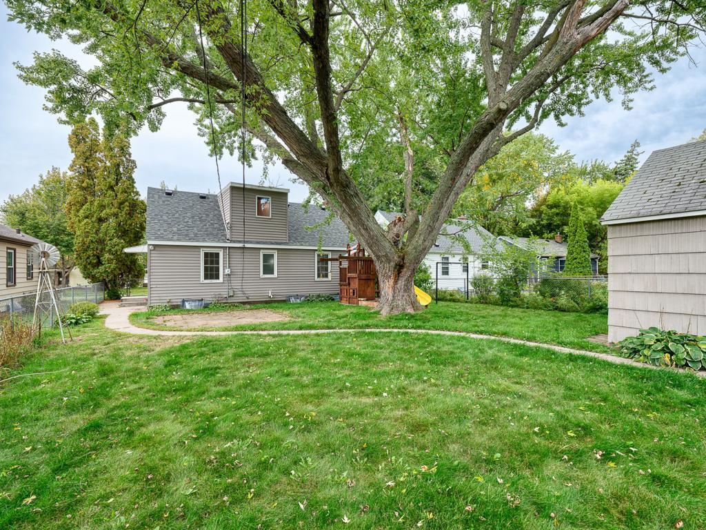 View of Residential at 961 California Avenue, Saint Paul MN 55117, Saint Paul (17 of 18) - Mike Wilen | Minnesota Team Real Estate