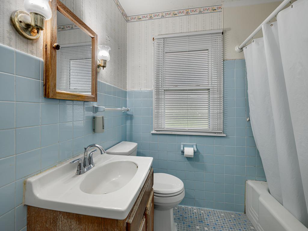 View of Residential at 961 California Avenue, Saint Paul MN 55117, Saint Paul (10 of 18) - Mike Wilen | Minnesota Team Real Estate