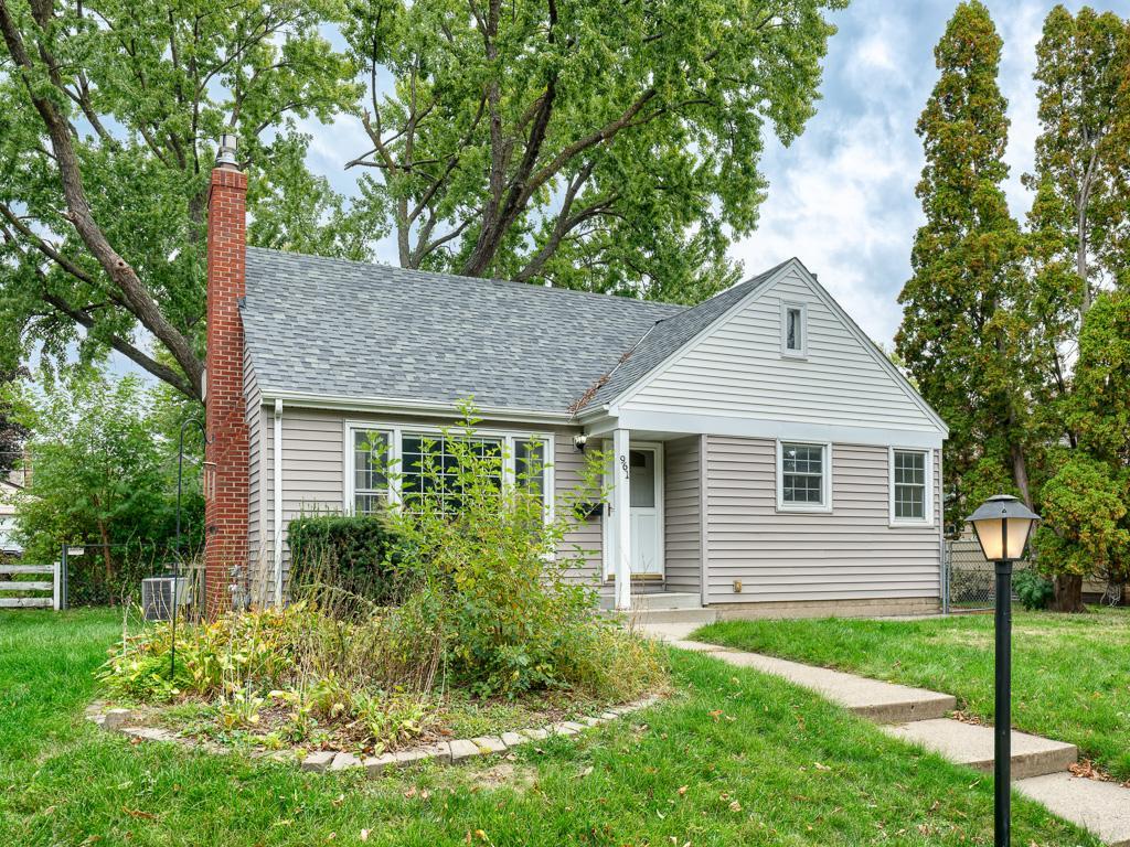 View of Residential at 961 California Avenue, Saint Paul MN 55117, Saint Paul (3 of 18) - Mike Wilen | Minnesota Team Real Estate