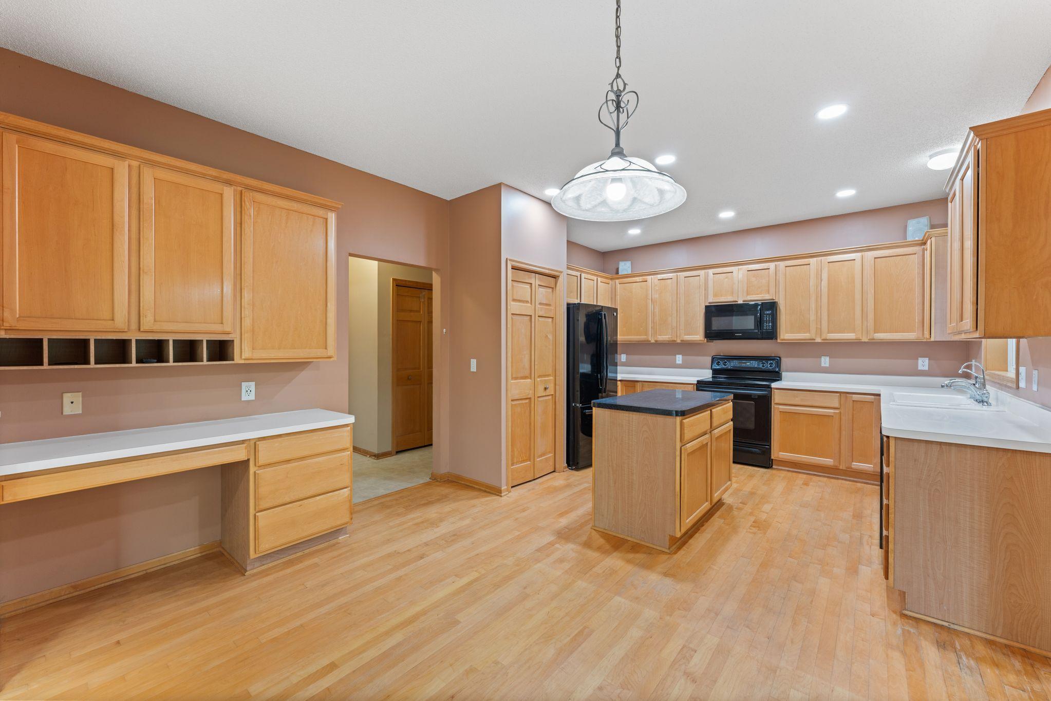 View of Residential at 11841 86th Avenue, Maple Grove MN 55369, Maple Grove (5 of 22) - Mike Wilen | Minnesota Team Real Estate