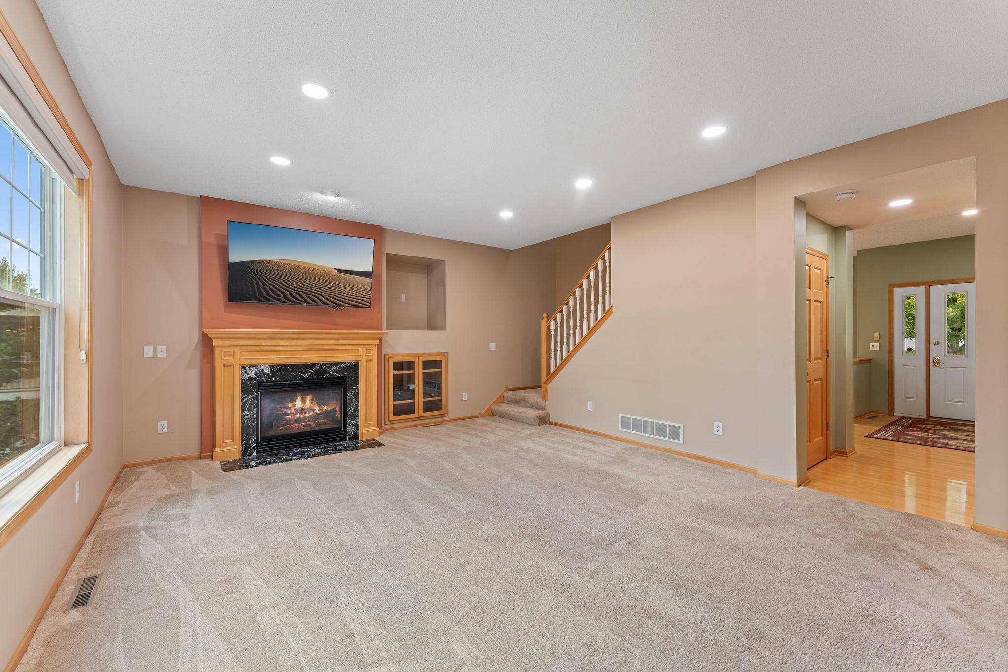 View of Residential at 11841 86th Avenue, Maple Grove MN 55369, Maple Grove (4 of 22) - Mike Wilen | Minnesota Team Real Estate