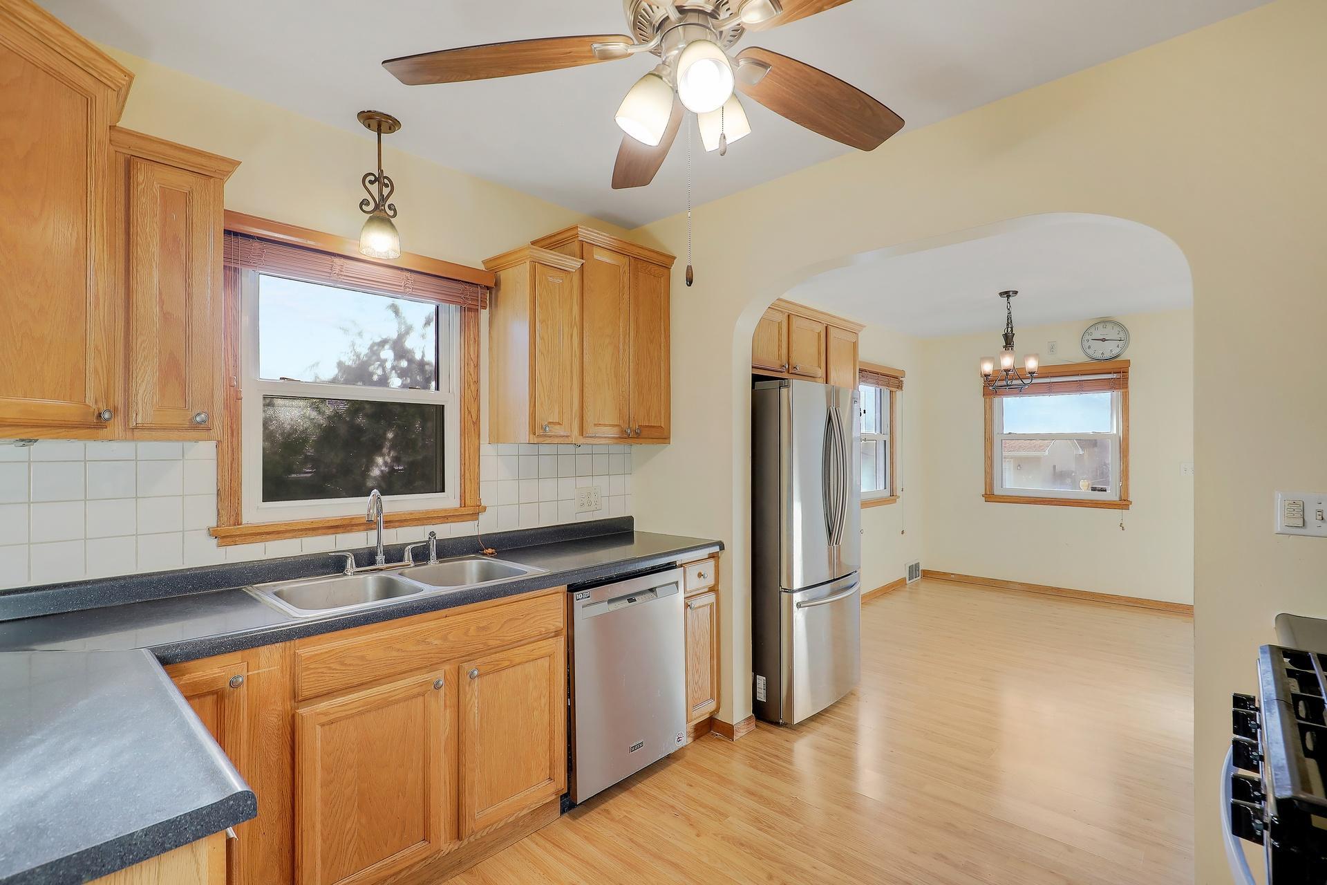 View of Residential at 1322 Reaney Avenue, Saint Paul MN 55106, Saint Paul (6 of 31) - Mike Wilen | Minnesota Team Real Estate