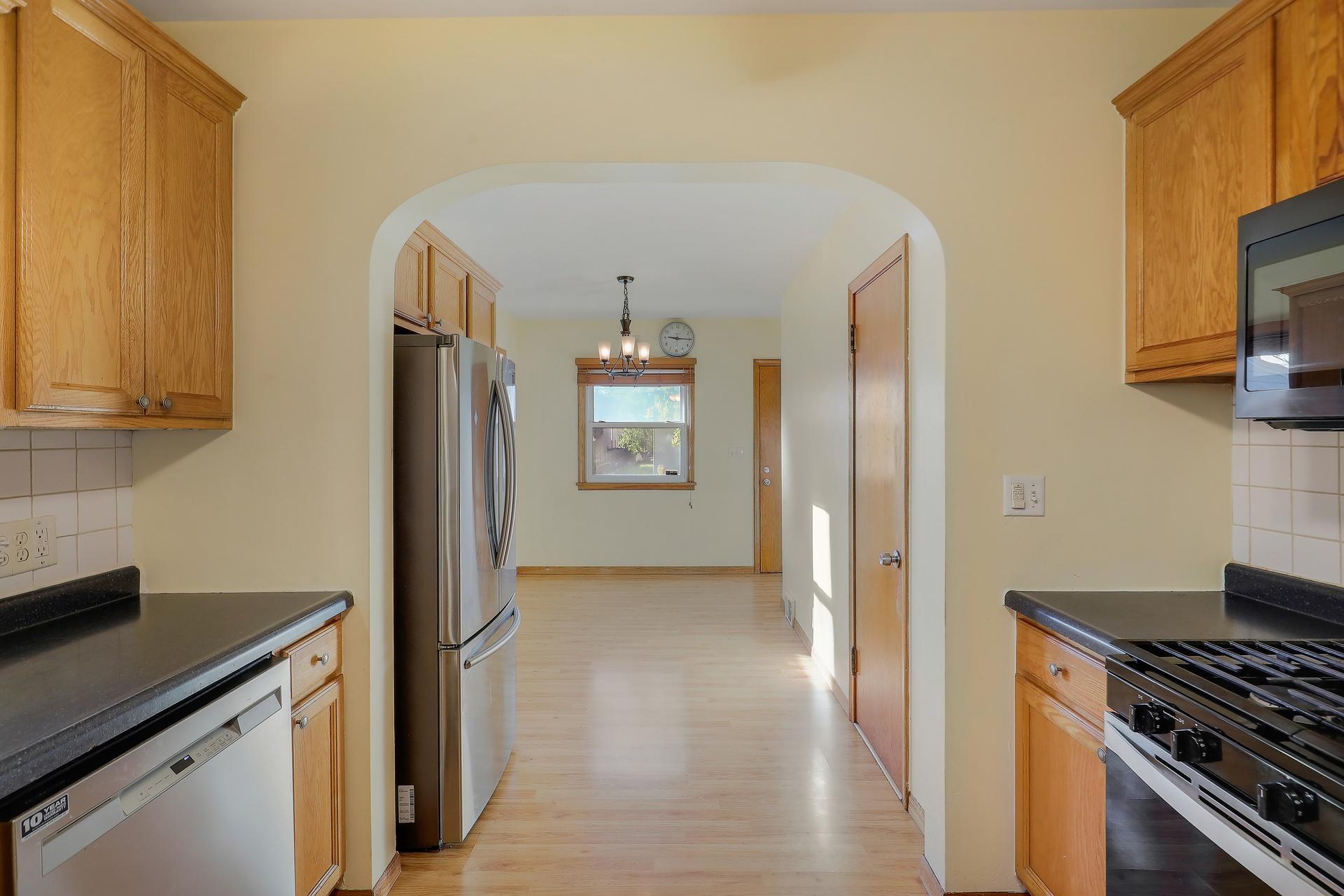 View of Residential at 1322 Reaney Avenue, Saint Paul MN 55106, Saint Paul (9 of 31) - Mike Wilen | Minnesota Team Real Estate