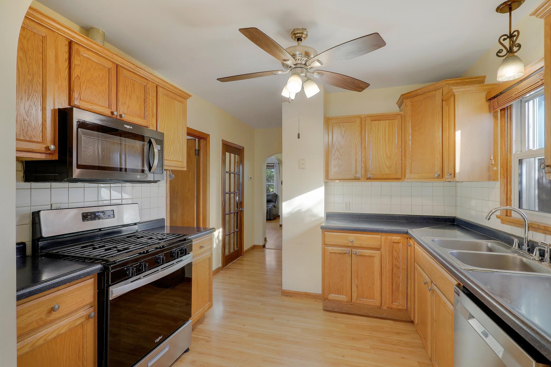 View of Residential at 1322 Reaney Avenue, Saint Paul MN 55106, Saint Paul (8 of 31) - Mike Wilen | Minnesota Team Real Estate
