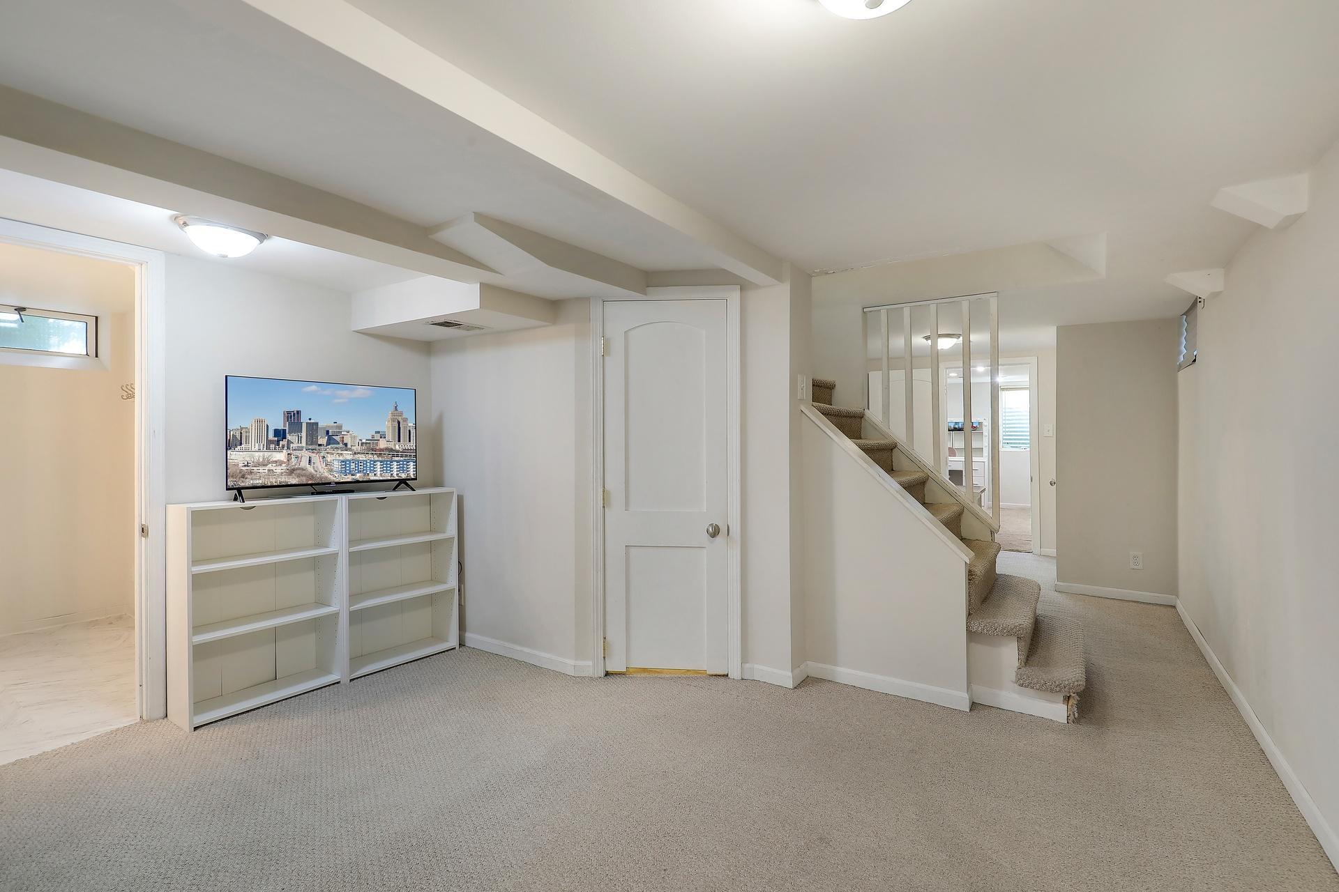 View of Residential at 1322 Reaney Avenue, Saint Paul MN 55106, Saint Paul (16 of 31) - Mike Wilen | Minnesota Team Real Estate
