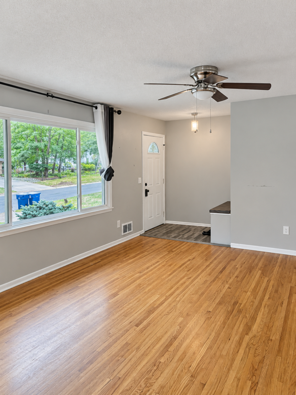View of Residential at 7516 Arthur Street, Fridley MN 55432, Fridley (4 of 11) - Mike Wilen | Minnesota Team Real Estate