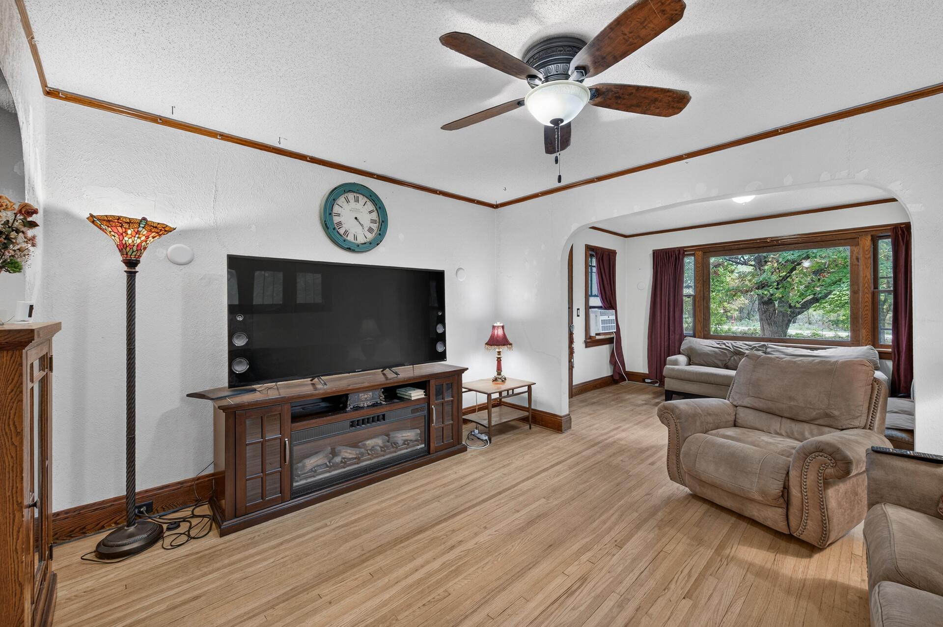 View of Residential at 6382 Stillwater Boulevard, Oakdale MN 55128, Oakdale (7 of 30) - Mike Wilen | Minnesota Team Real Estate
