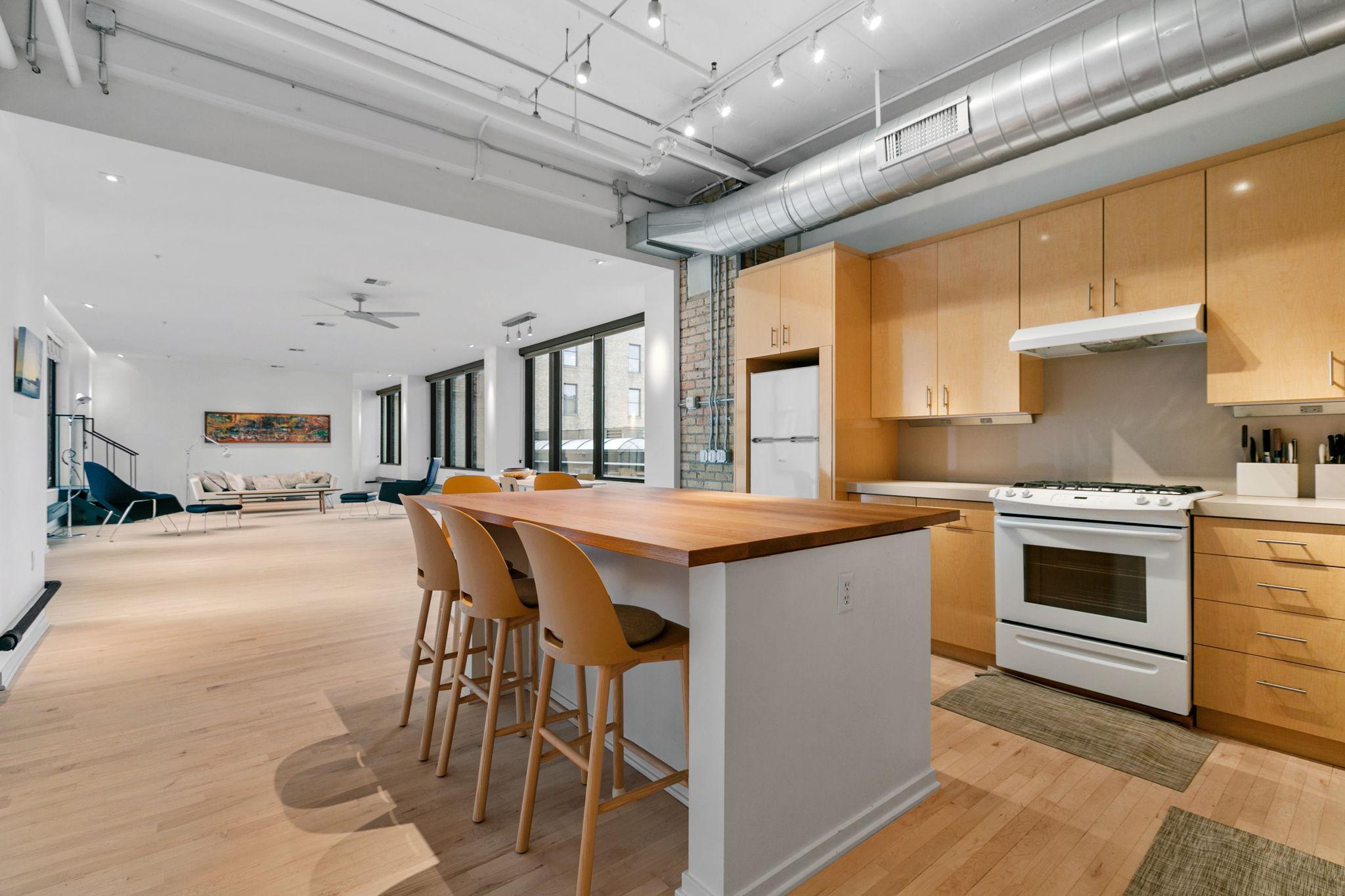 View of Residential at 290 Market Street #314, Minneapolis MN 55405, Minneapolis (3 of 40) - Mike Wilen | Minnesota Team Real Estate