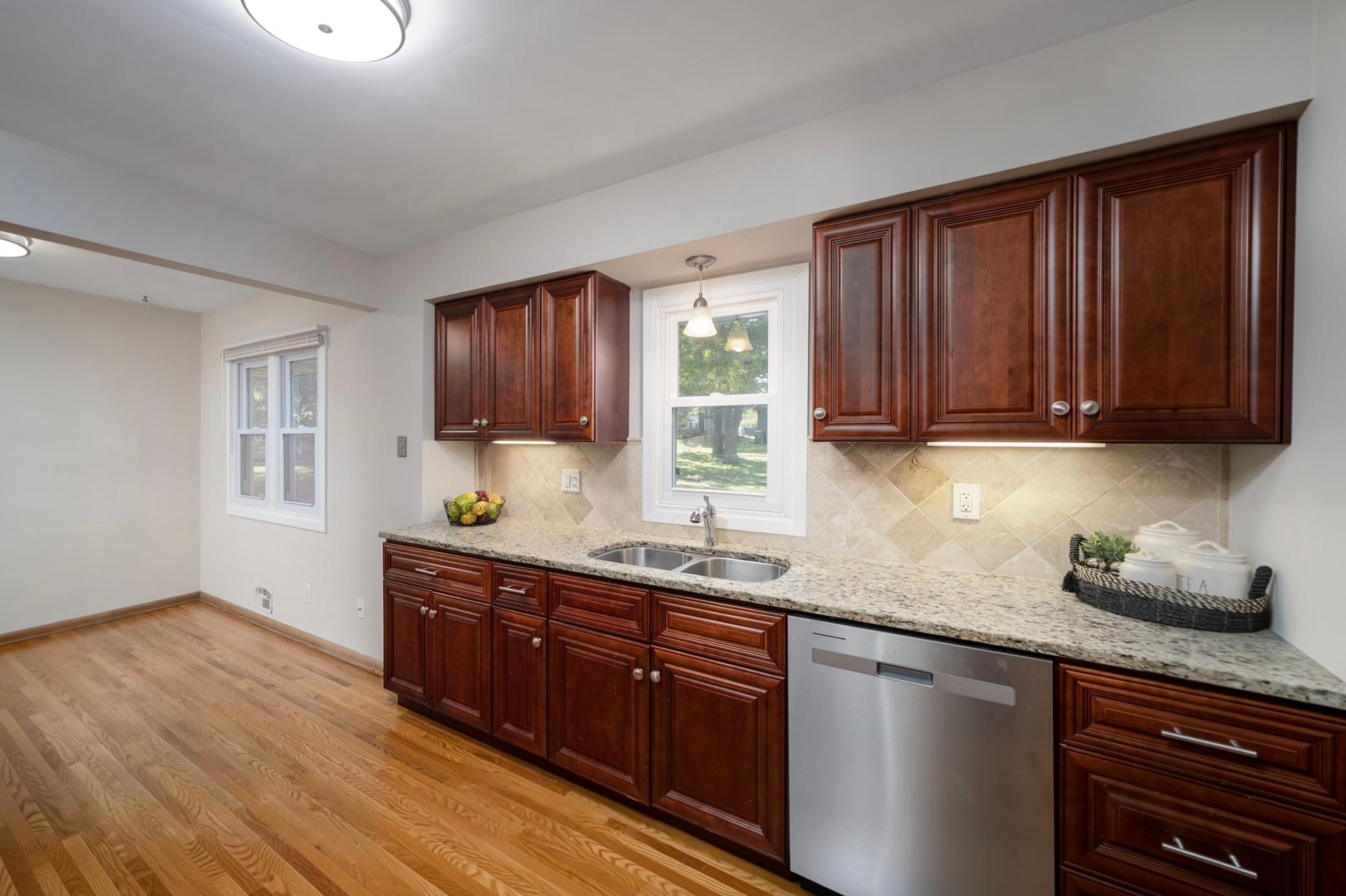 View of Residential at 2837 Matilda Street, Roseville MN 55113, Roseville (4 of 37) - Mike Wilen | Minnesota Team Real Estate