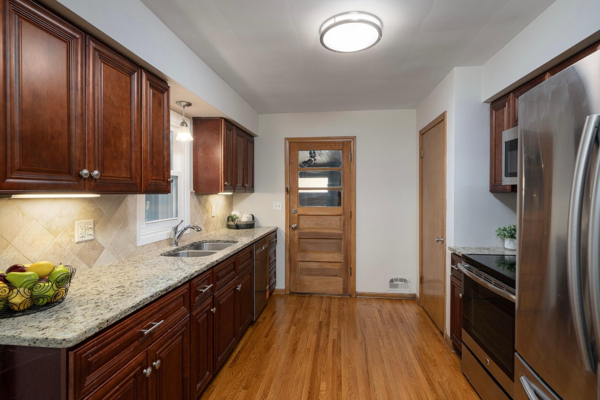 View of Residential at 2837 Matilda Street, Roseville MN 55113, Roseville (7 of 37) - Mike Wilen | Minnesota Team Real Estate