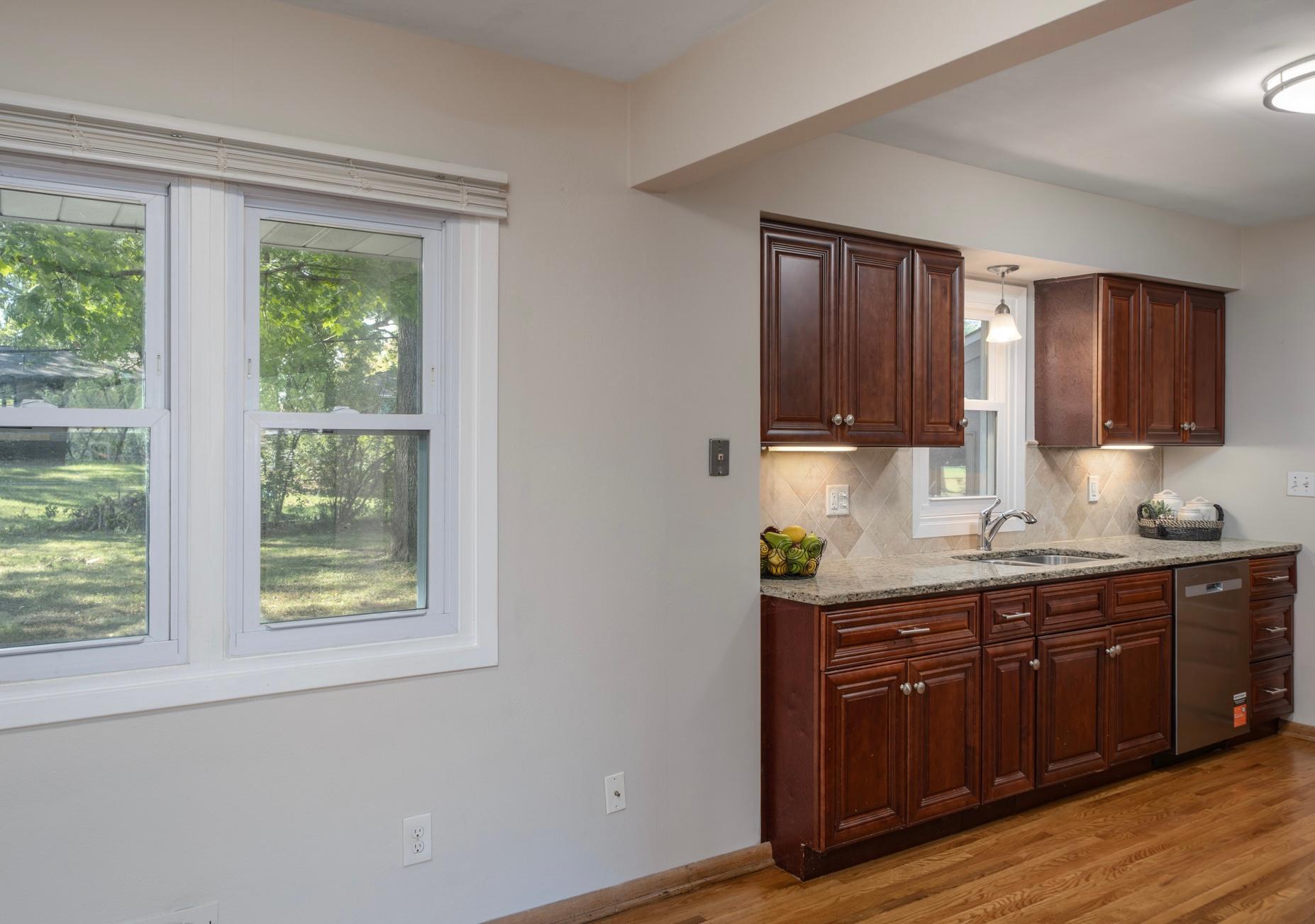 View of Residential at 2837 Matilda Street, Roseville MN 55113, Roseville (5 of 37) - Mike Wilen | Minnesota Team Real Estate