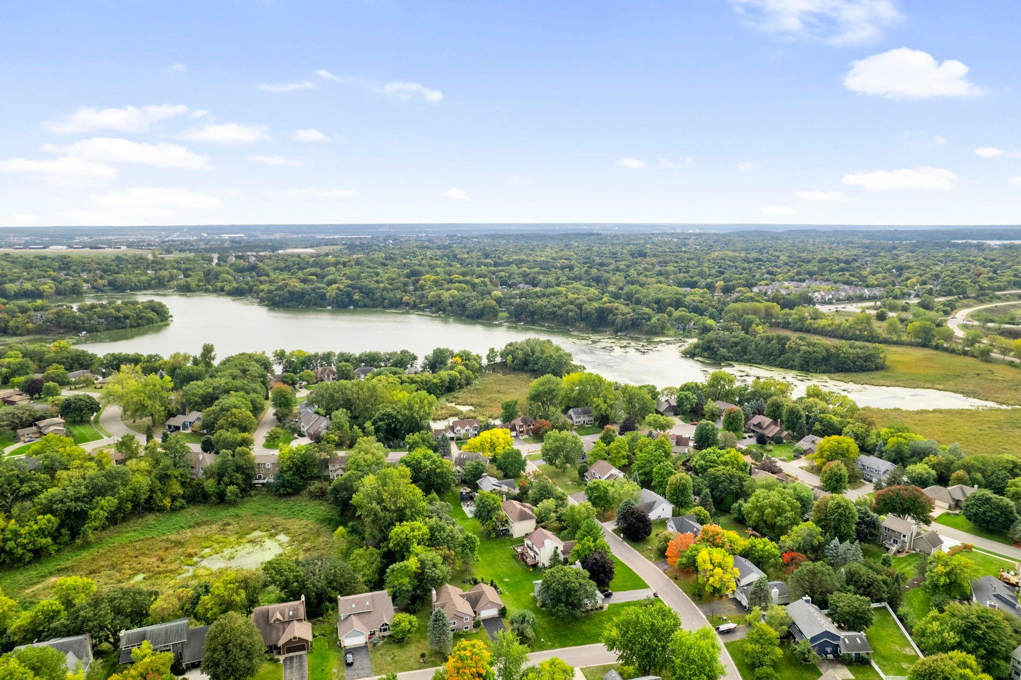 View of Residential at 15588 Canyon Ridge, Eden Prairie MN 55347, Eden Prairie (52 of 60) - Mike Wilen | Minnesota Team Real Estate
