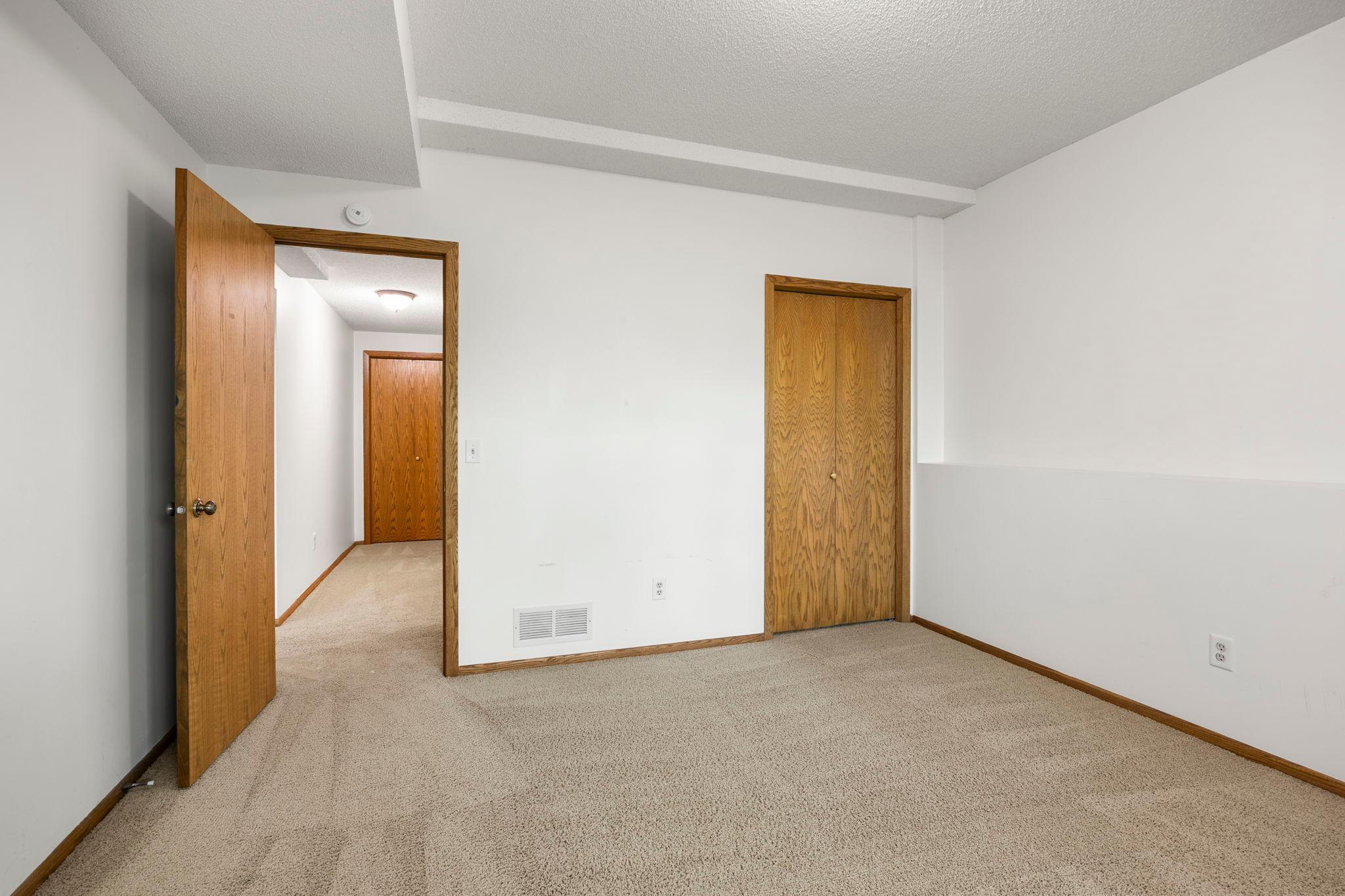 View of Residential at 15588 Canyon Ridge, Eden Prairie MN 55347, Eden Prairie (39 of 60) - Mike Wilen | Minnesota Team Real Estate