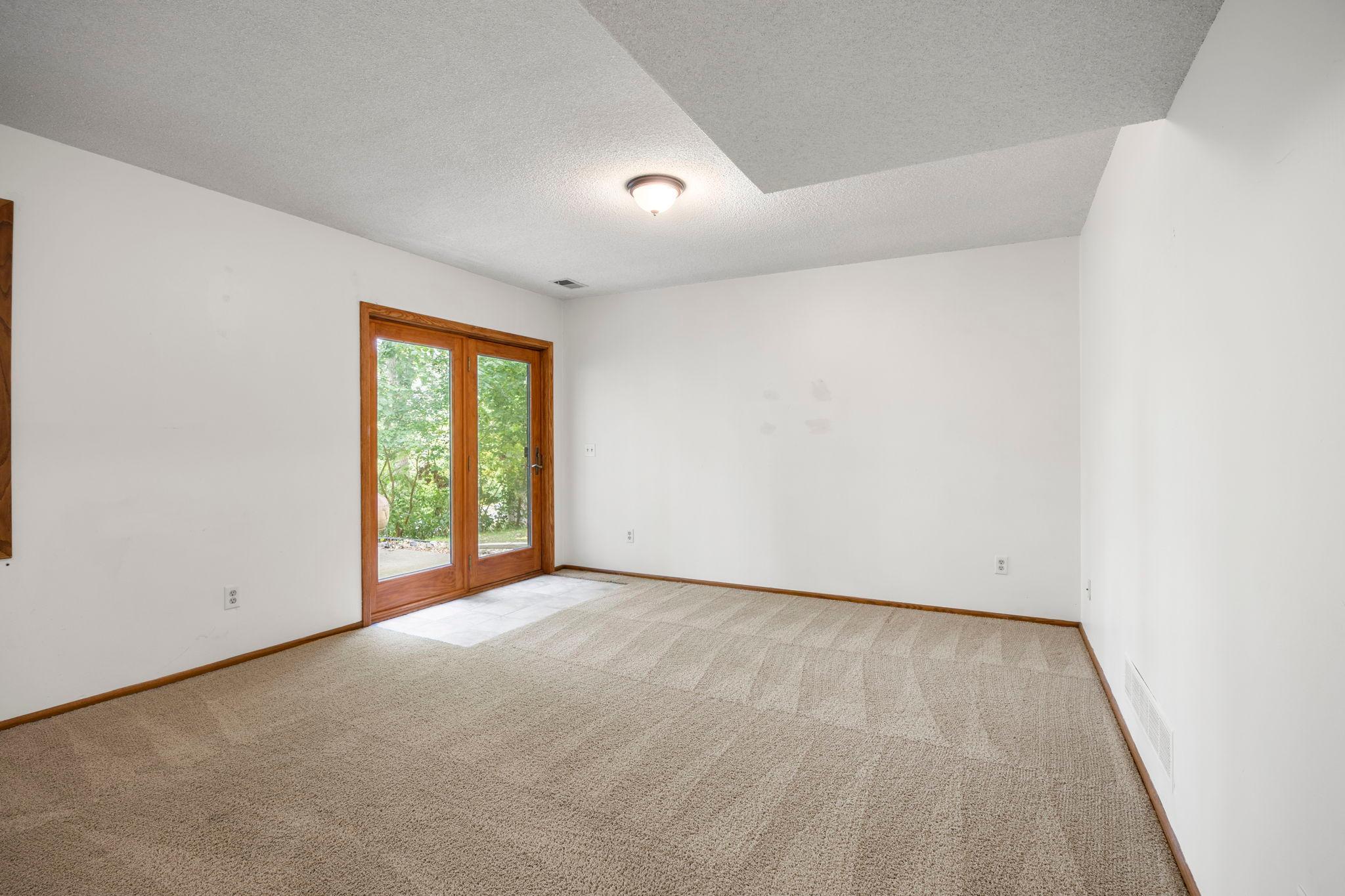 View of Residential at 15588 Canyon Ridge, Eden Prairie MN 55347, Eden Prairie (35 of 60) - Mike Wilen | Minnesota Team Real Estate