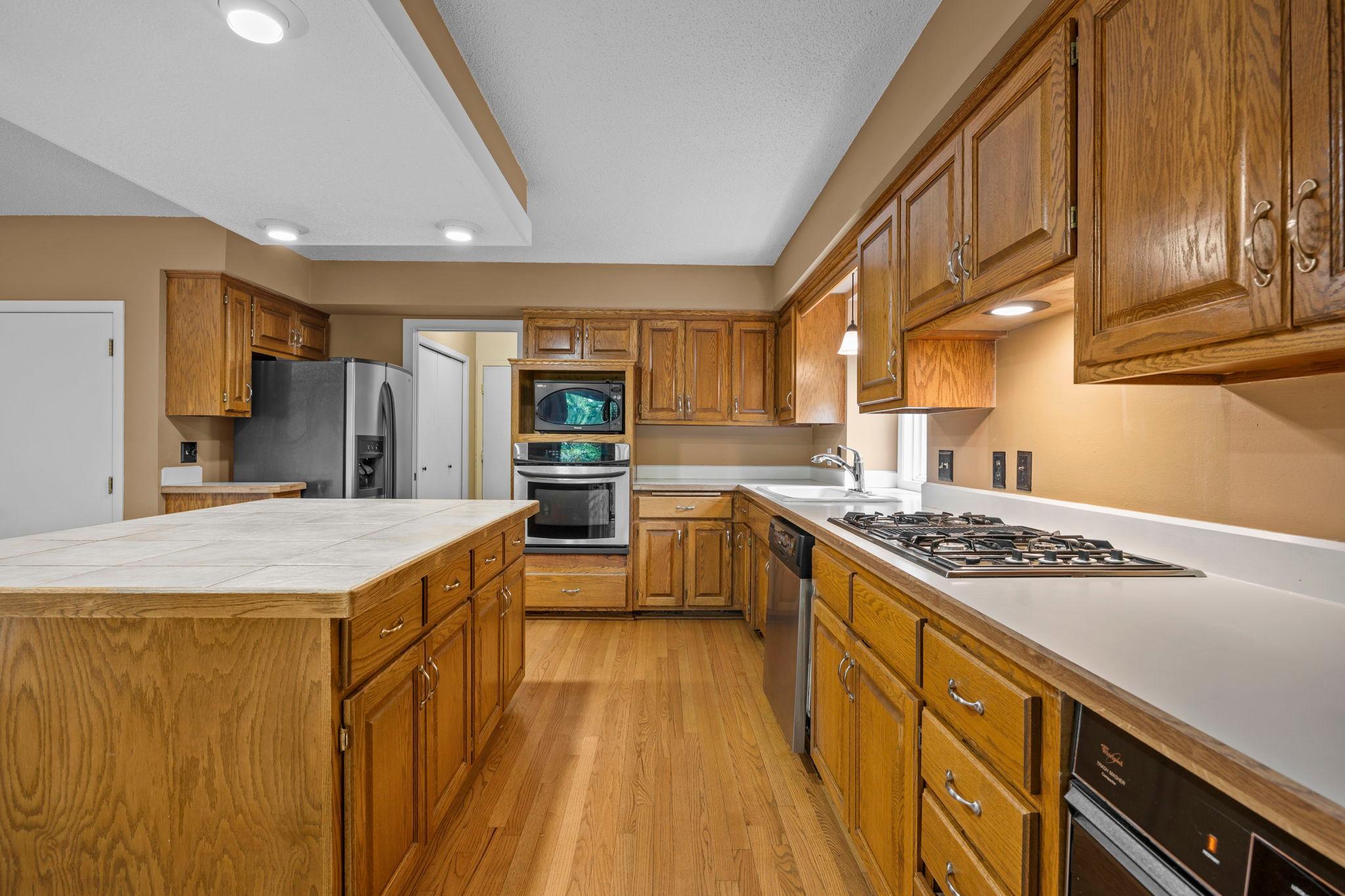 View of Residential at 15588 Canyon Ridge, Eden Prairie MN 55347, Eden Prairie (7 of 60) - Mike Wilen | Minnesota Team Real Estate
