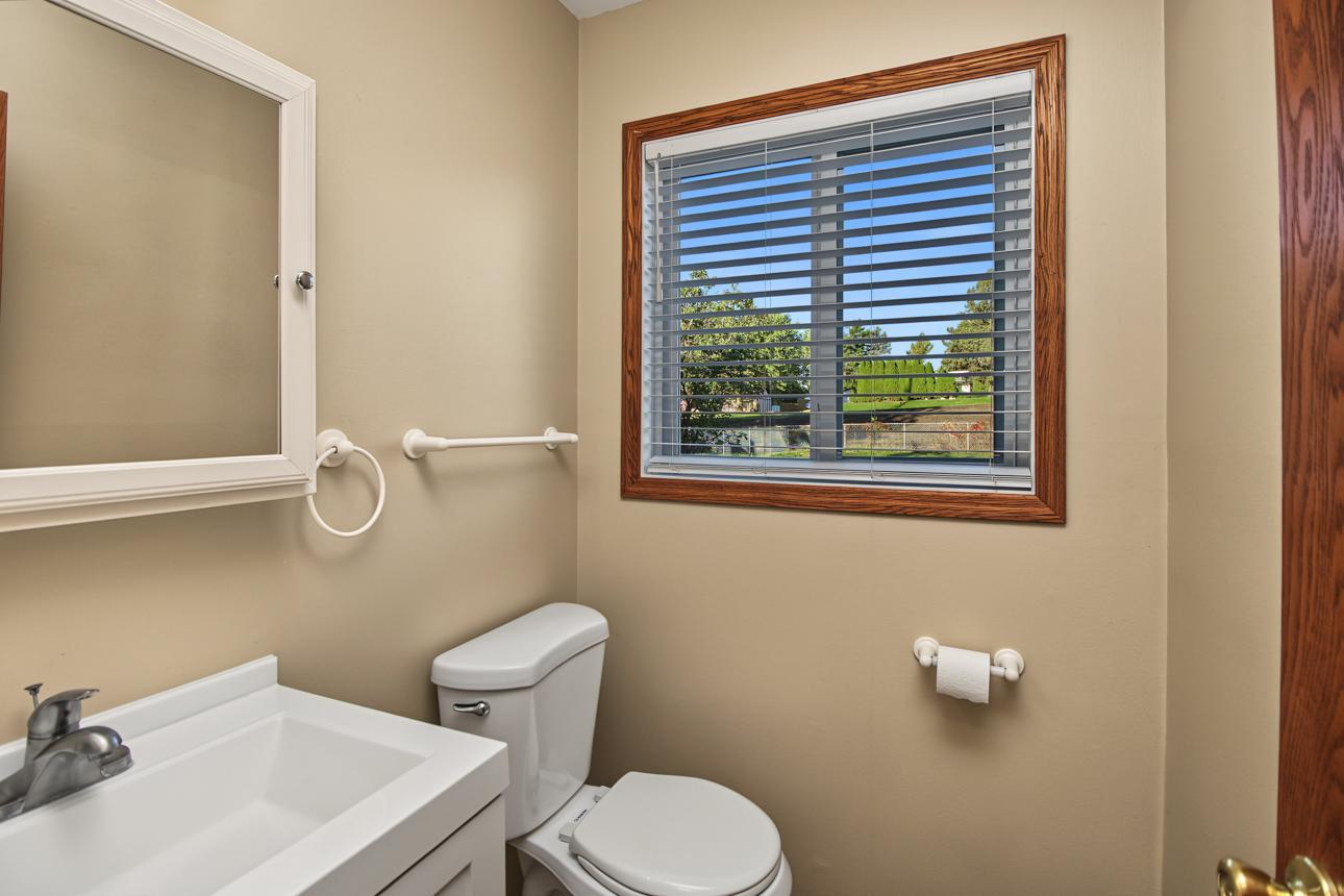 View of Residential Income at 1381 Easter Lane, Eagan MN 55123, Eagan (44 of 58) - Mike Wilen | Minnesota Team Real Estate