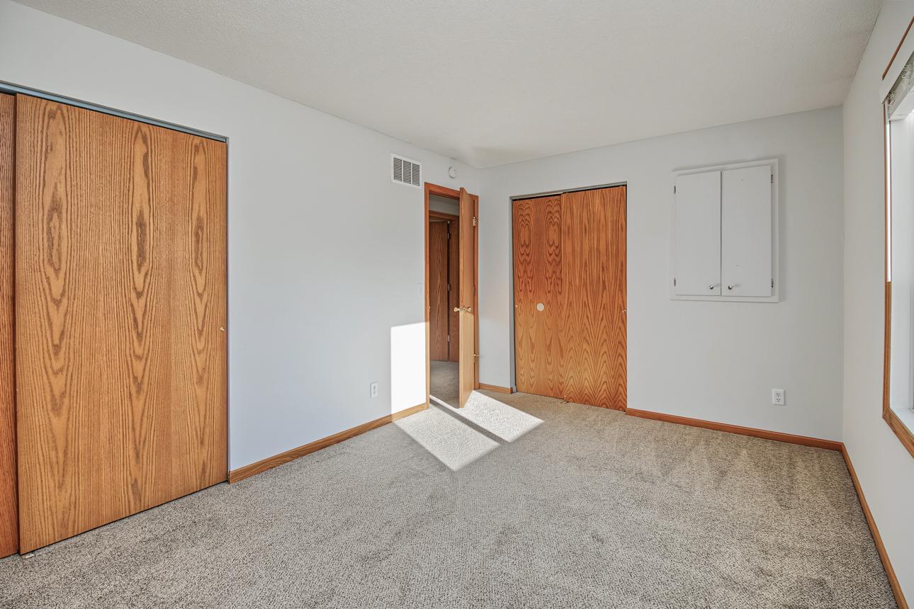 View of Residential Income at 1381 Easter Lane, Eagan MN 55123, Eagan (24 of 58) - Mike Wilen | Minnesota Team Real Estate