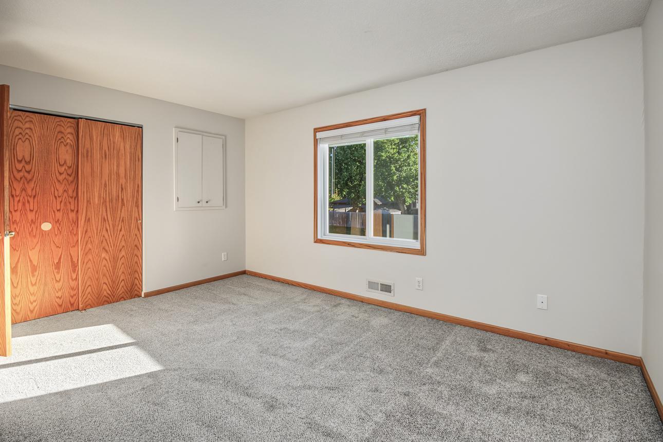 View of Residential Income at 1381 Easter Lane, Eagan MN 55123, Eagan (23 of 58) - Mike Wilen | Minnesota Team Real Estate