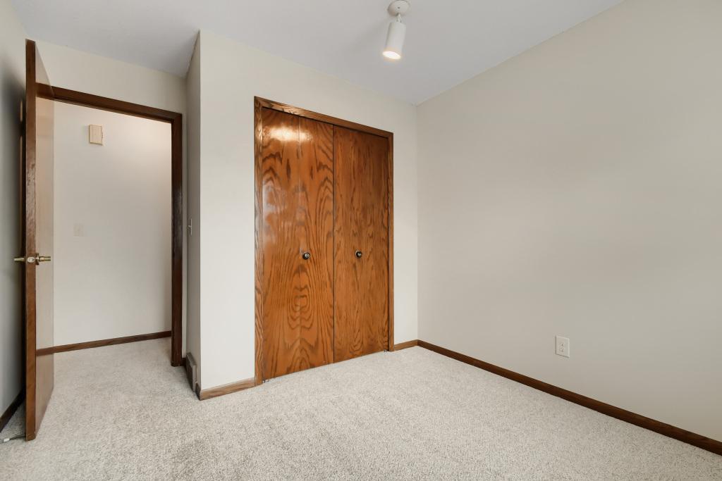 View of Residential at 5409 Pompano Drive, Minnetonka MN 55343, Minnetonka (22 of 26) - Mike Wilen | Minnesota Team Real Estate