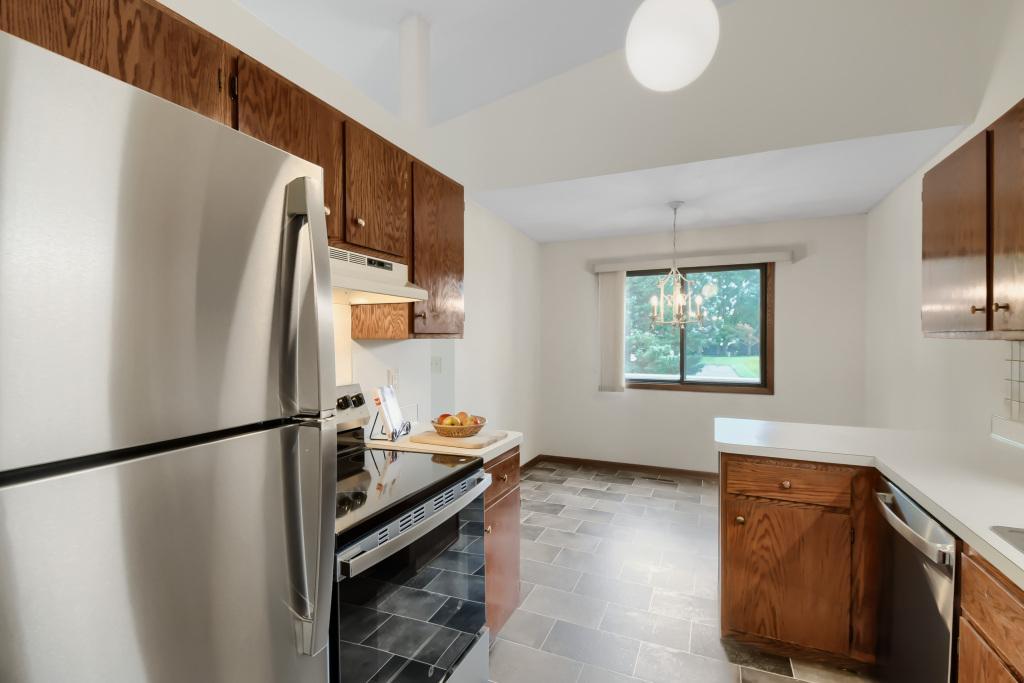 View of Residential at 5409 Pompano Drive, Minnetonka MN 55343, Minnetonka (12 of 26) - Mike Wilen | Minnesota Team Real Estate