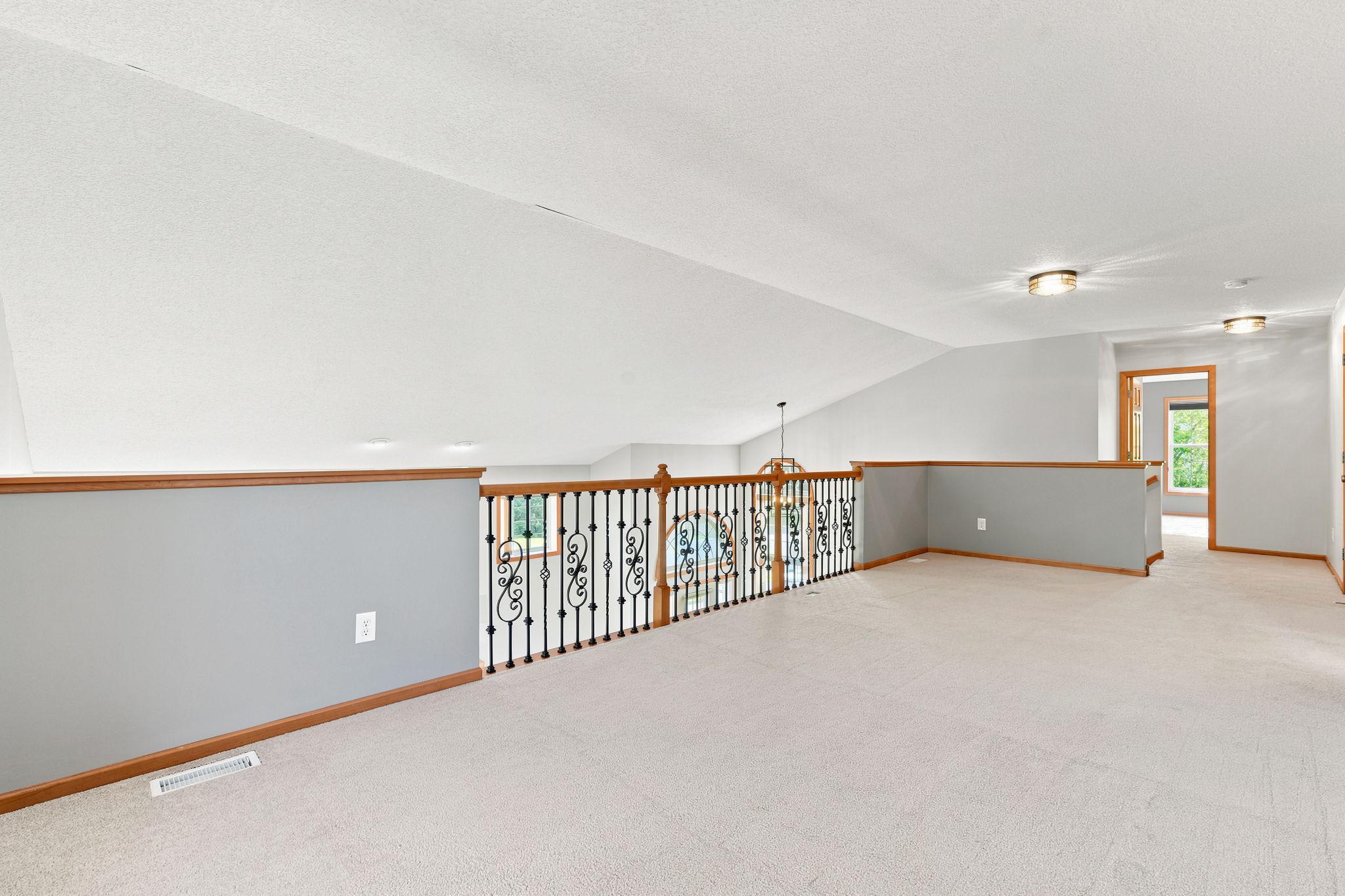 View of Residential at 7143 Arthur Drive, Woodbury MN 55125, Woodbury (12 of 27) - Mike Wilen | Minnesota Team Real Estate