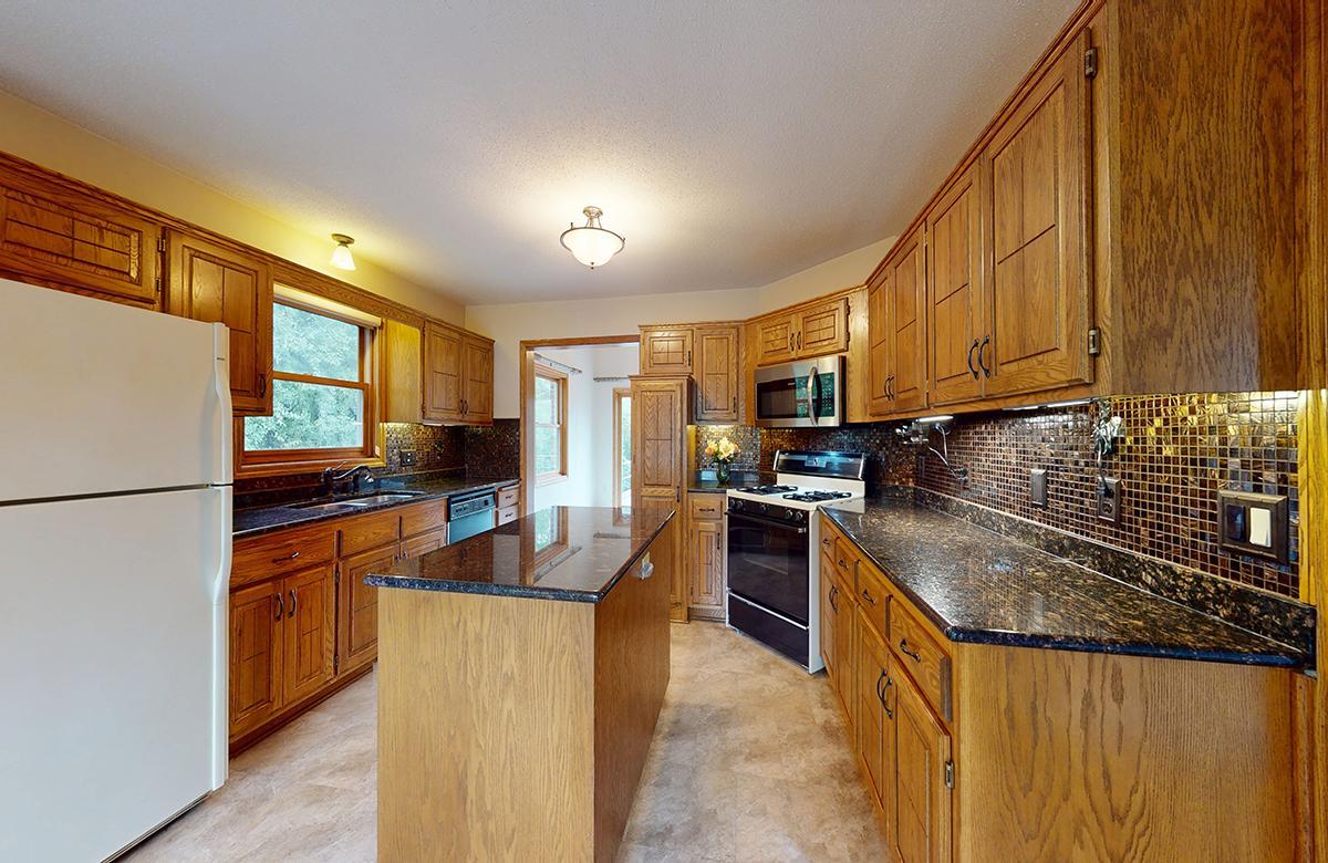 View of Residential at 1009 River Terrace Drive, Bloomington MN 55431, Bloomington (24 of 60) - Mike Wilen | Minnesota Team Real Estate