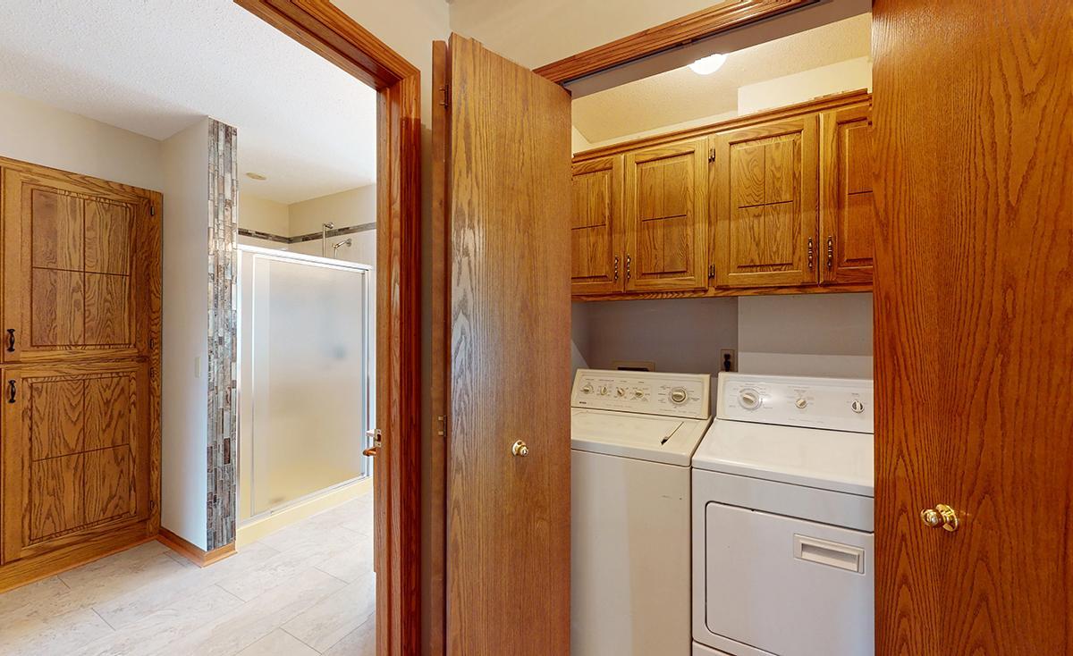 View of Residential at 1009 River Terrace Drive, Bloomington MN 55431, Bloomington (32 of 60) - Mike Wilen | Minnesota Team Real Estate
