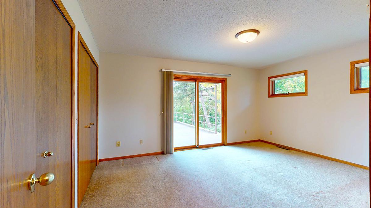 View of Residential at 1009 River Terrace Drive, Bloomington MN 55431, Bloomington (33 of 60) - Mike Wilen | Minnesota Team Real Estate