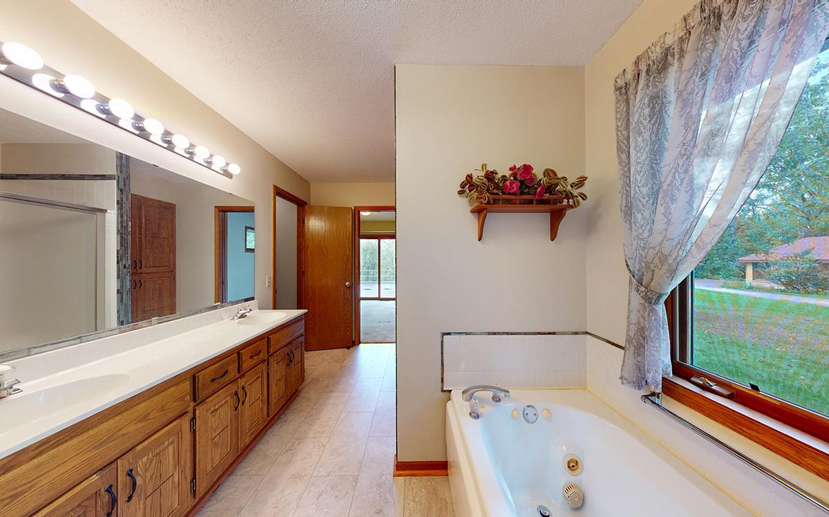 View of Residential at 1009 River Terrace Drive, Bloomington MN 55431, Bloomington (36 of 60) - Mike Wilen | Minnesota Team Real Estate
