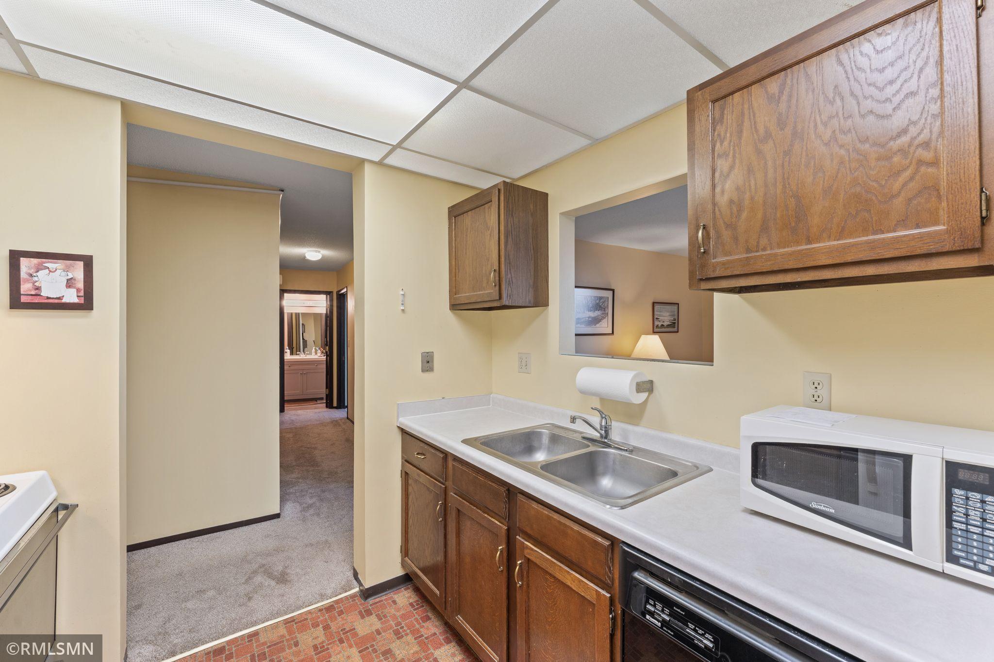 View of Residential at 1181 Edgcumbe Road #1005, Saint Paul MN 55105, Saint Paul (9 of 15) - Mike Wilen | Minnesota Team Real Estate