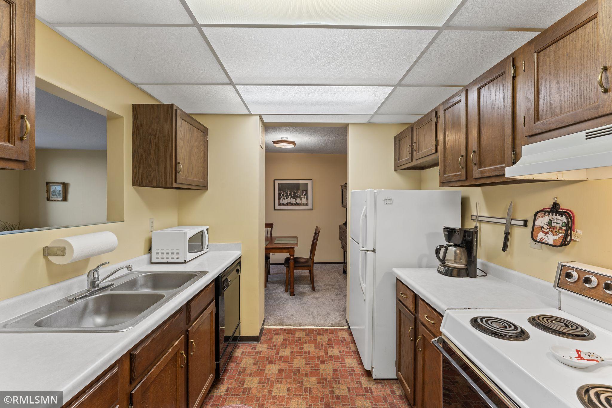 View of Residential at 1181 Edgcumbe Road #1005, Saint Paul MN 55105, Saint Paul (7 of 15) - Mike Wilen | Minnesota Team Real Estate