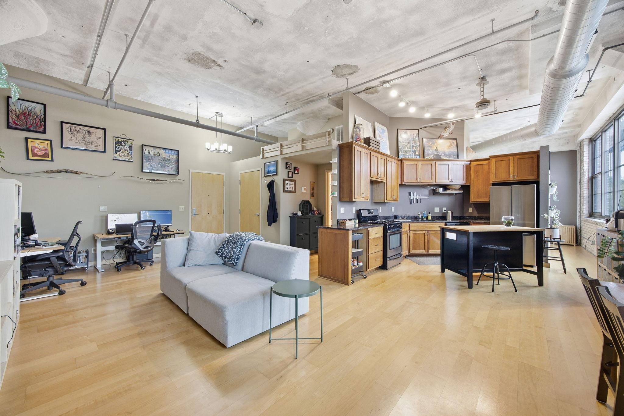 View of Residential at 1901 Hennepin Avenue #303, Minneapolis MN 55413, Minneapolis (7 of 23) - Mike Wilen | Minnesota Team Real Estate