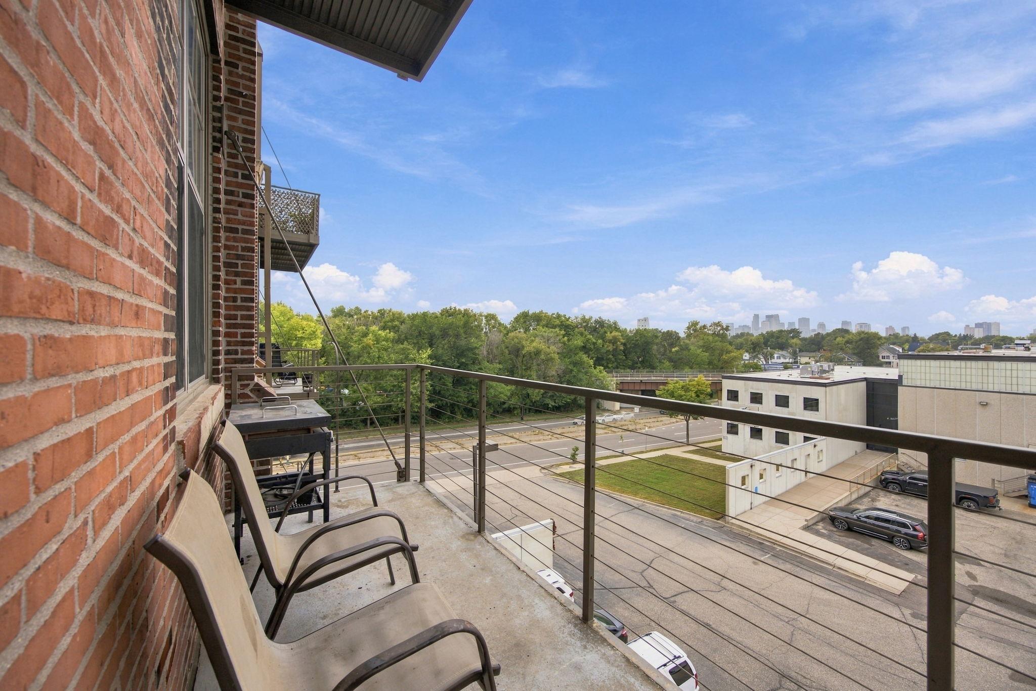 View of Residential at 1901 Hennepin Avenue #303, Minneapolis MN 55413, Minneapolis (4 of 23) - Mike Wilen | Minnesota Team Real Estate