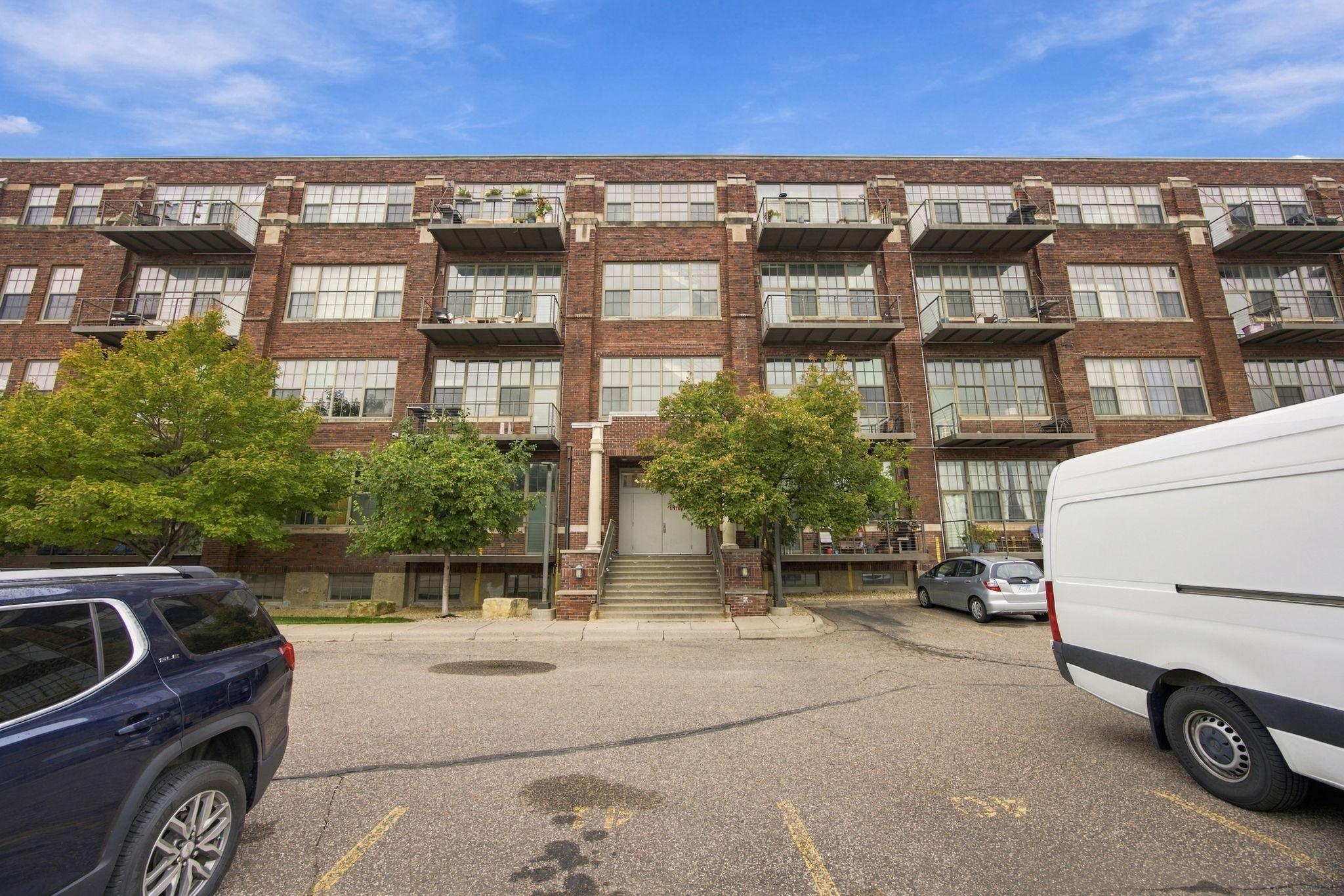 View of Residential at 1901 Hennepin Avenue #303, Minneapolis MN 55413, Minneapolis (22 of 23) - Mike Wilen | Minnesota Team Real Estate